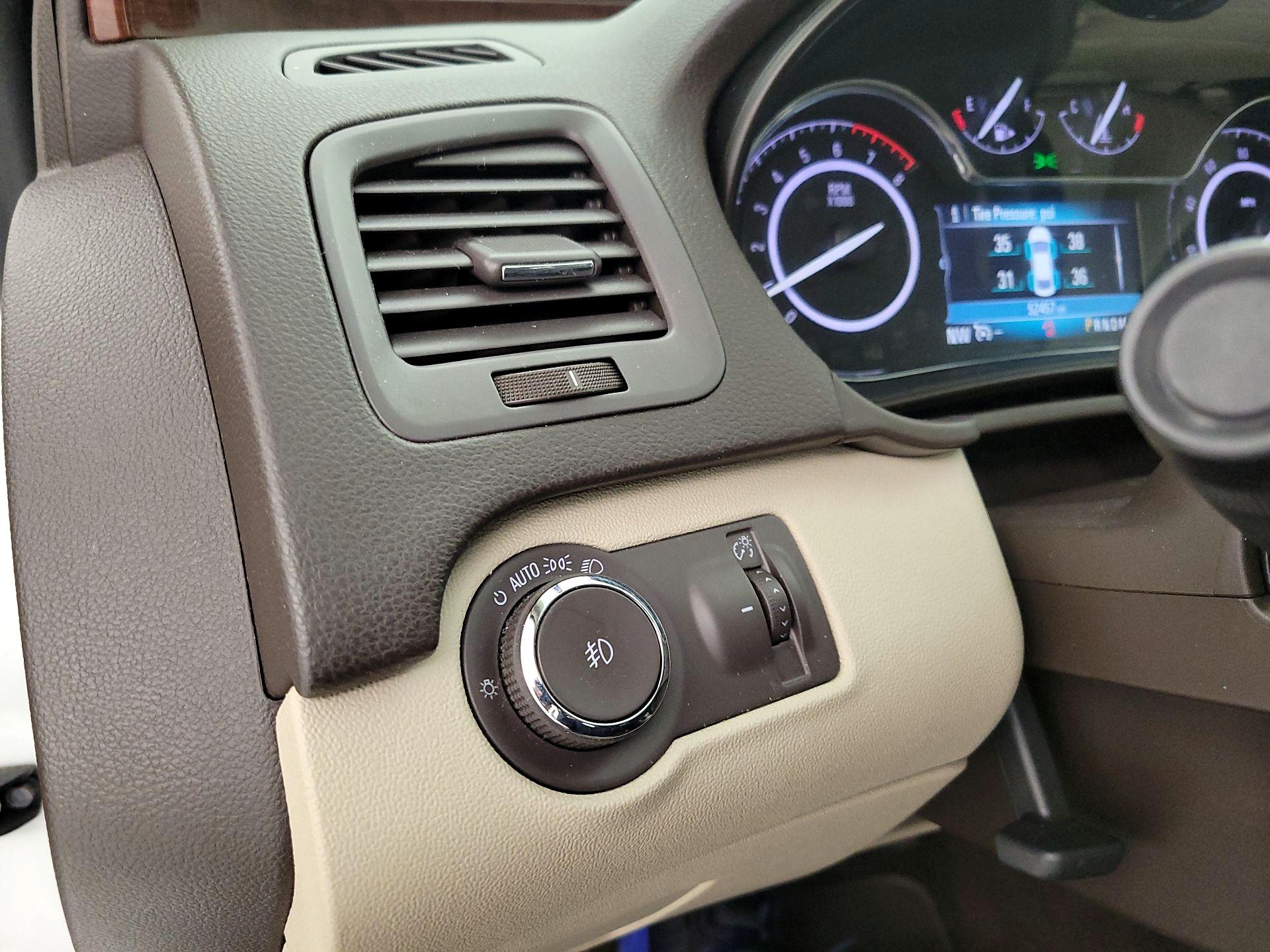 Thumbnail: 2017 Buick Regal - 13