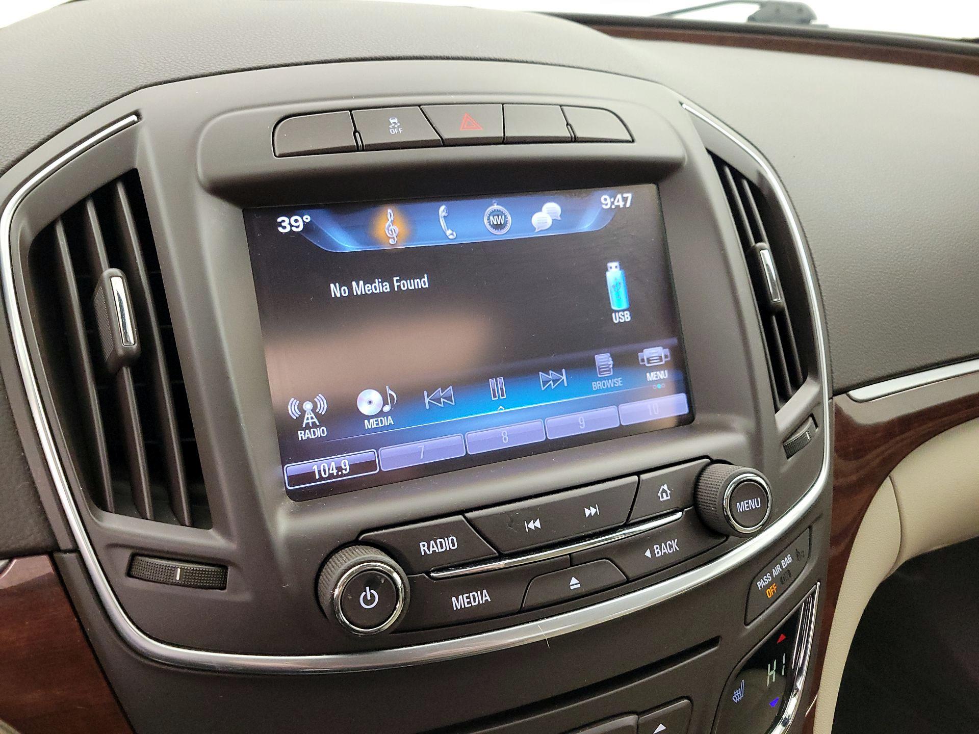 Thumbnail: 2017 Buick Regal - 16