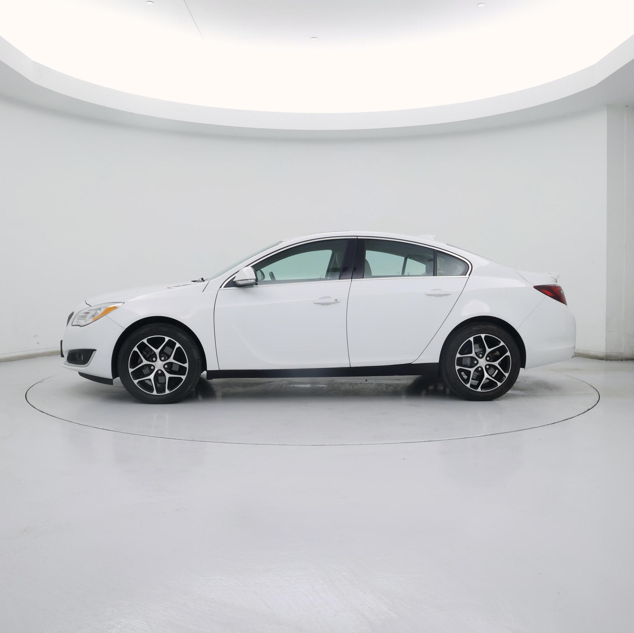 Thumbnail: 2017 Buick Regal - 3