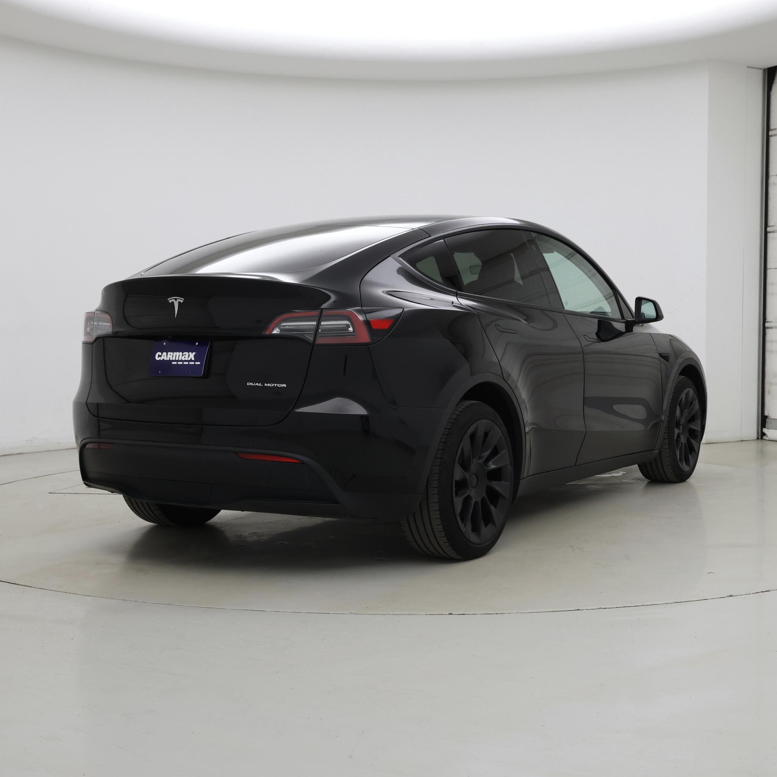 Thumbnail: 2023 Tesla Model Y - 8