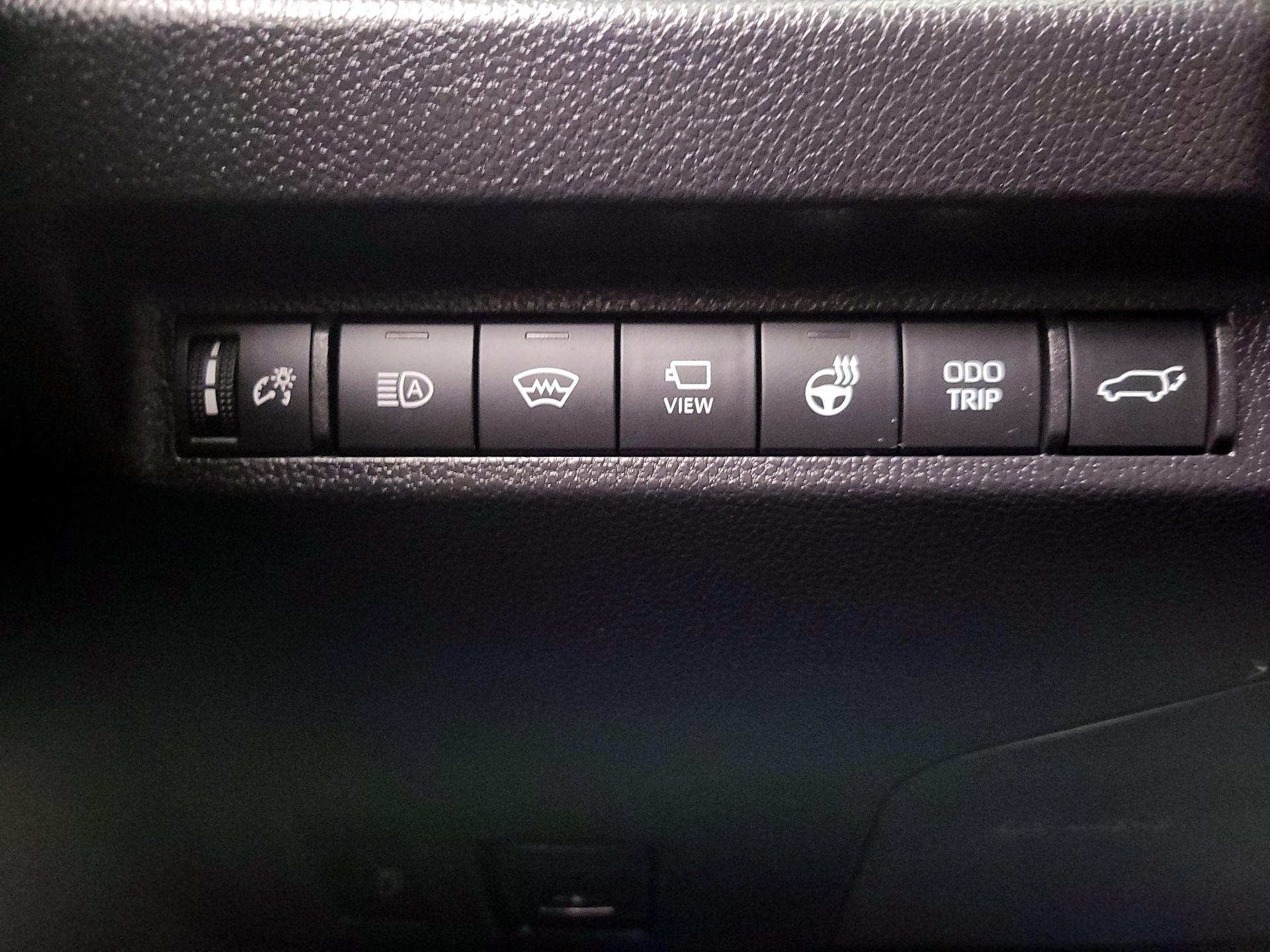 Thumbnail: 2025 Toyota RAV4 - 13