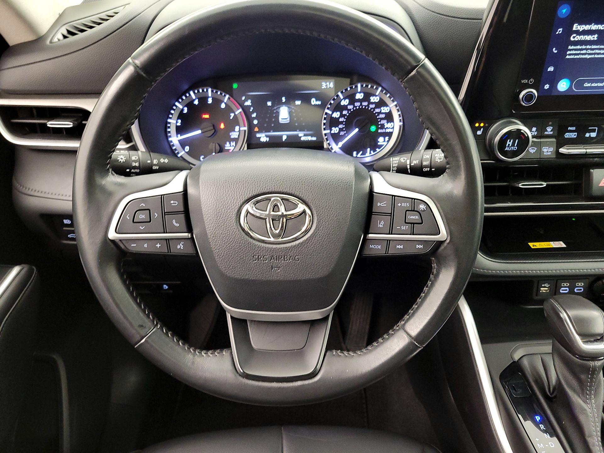 Thumbnail: 2023 Toyota Highlander - 10