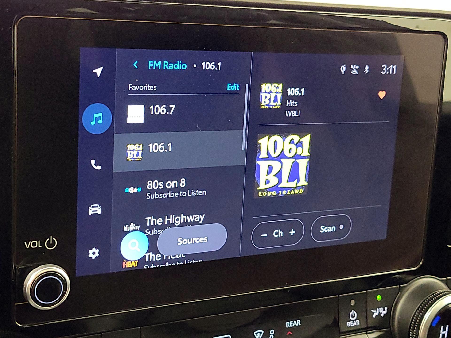 Thumbnail: 2023 Toyota Highlander - 16