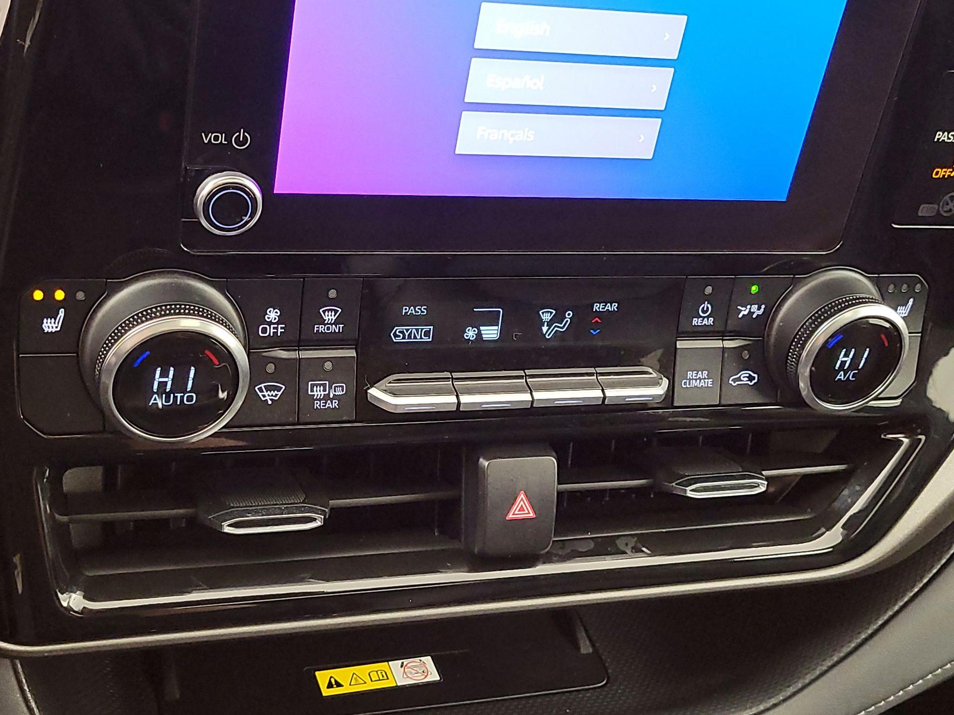 Thumbnail: 2023 Toyota Highlander - 17