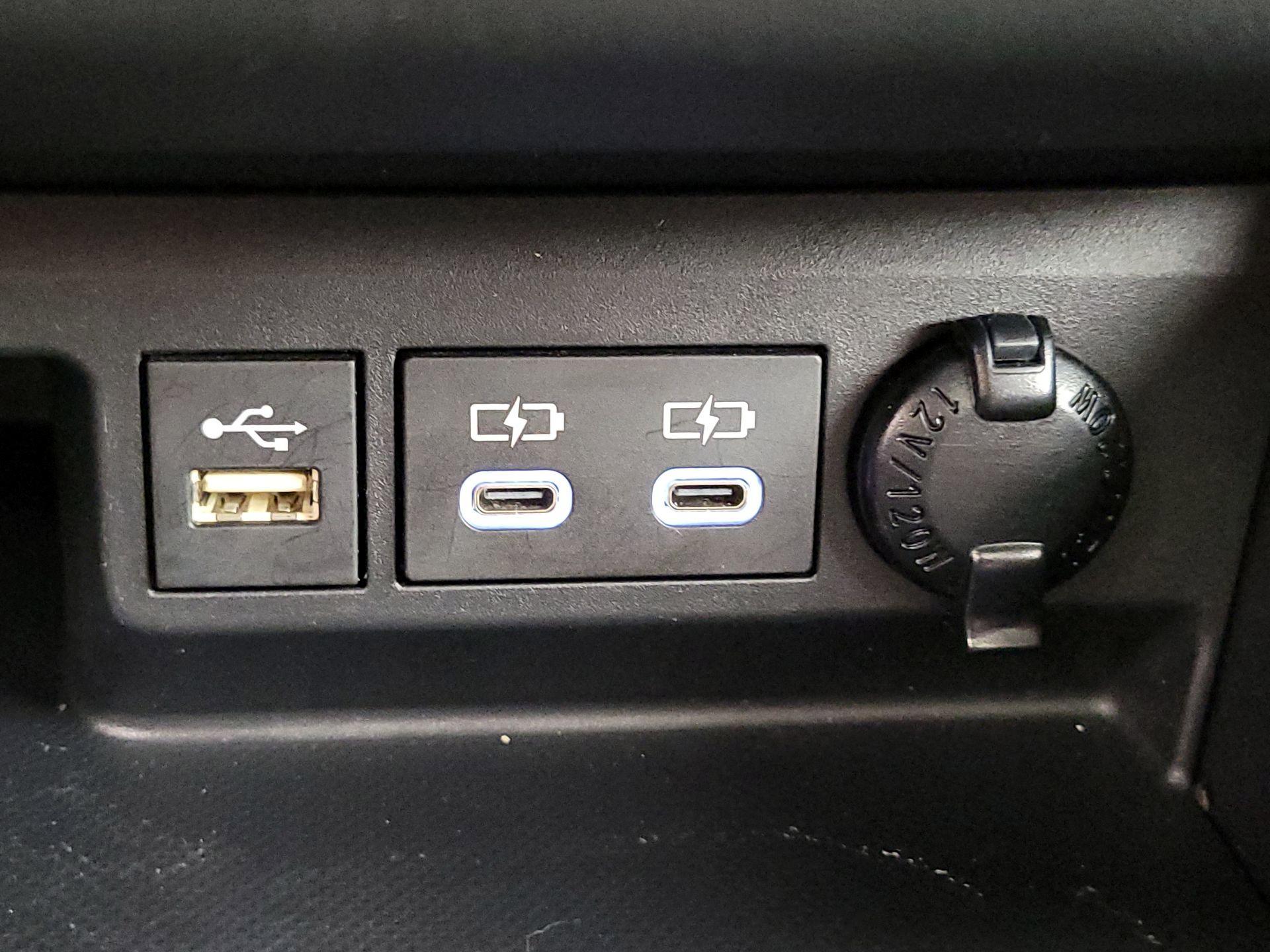 Thumbnail: 2023 Toyota Highlander - 19