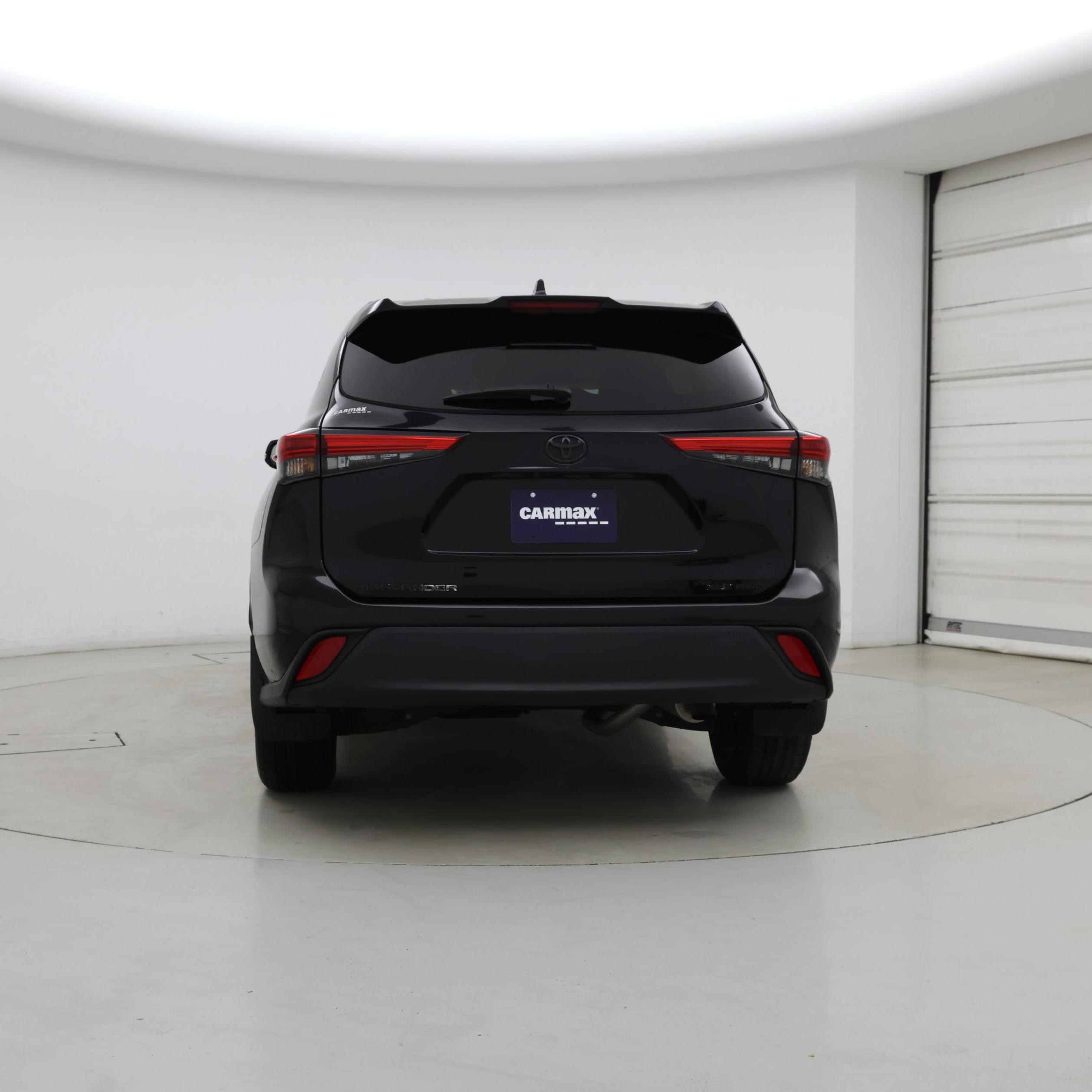 Thumbnail: 2023 Toyota Highlander - 6