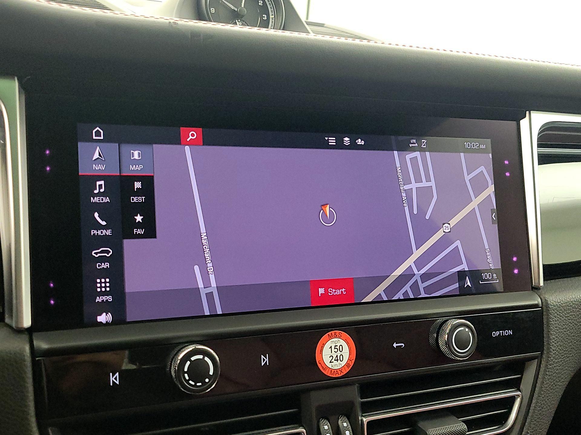 Thumbnail: 2023 Porsche Macan - 14