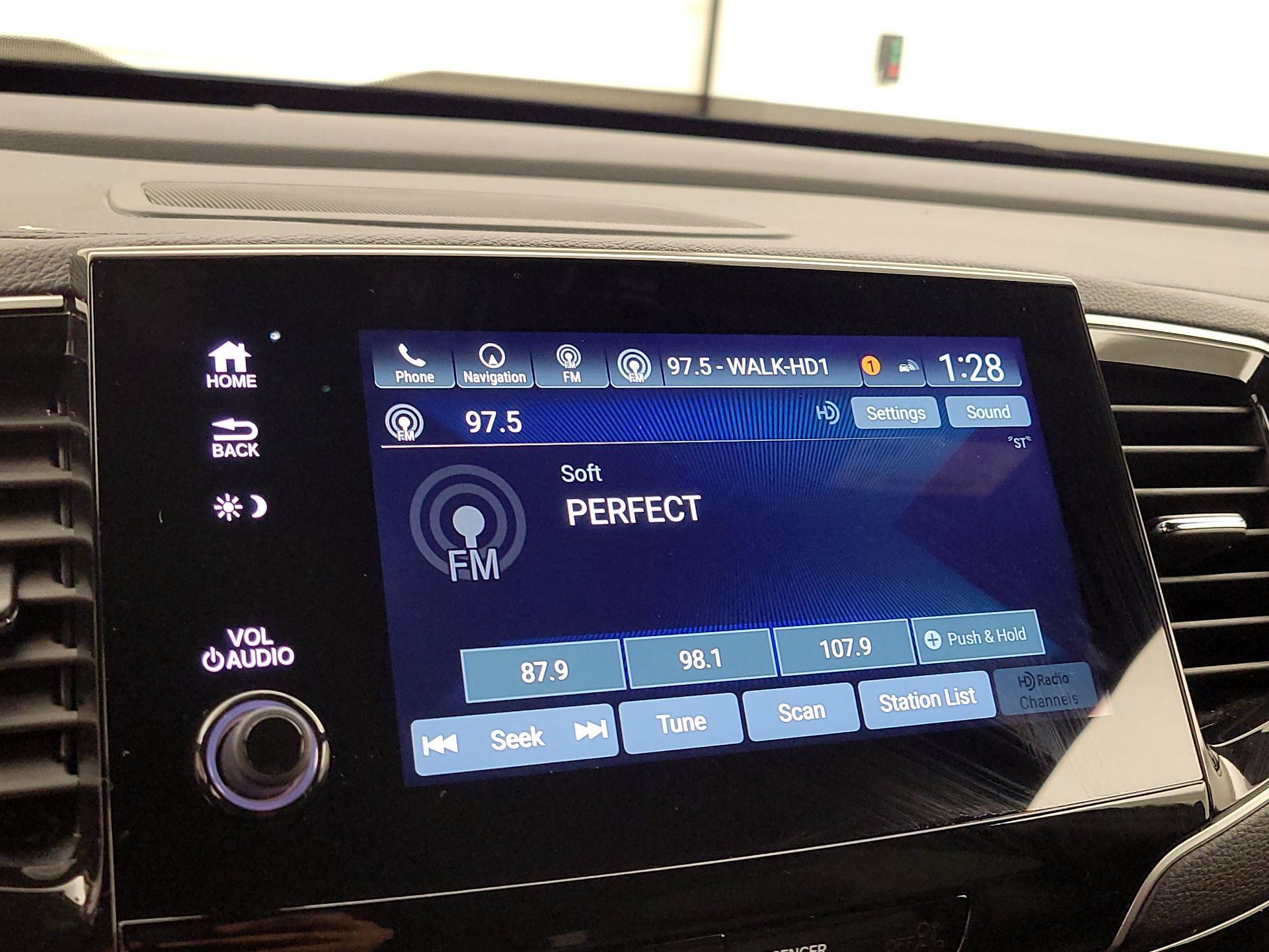 Thumbnail: 2022 Honda Passport - 16