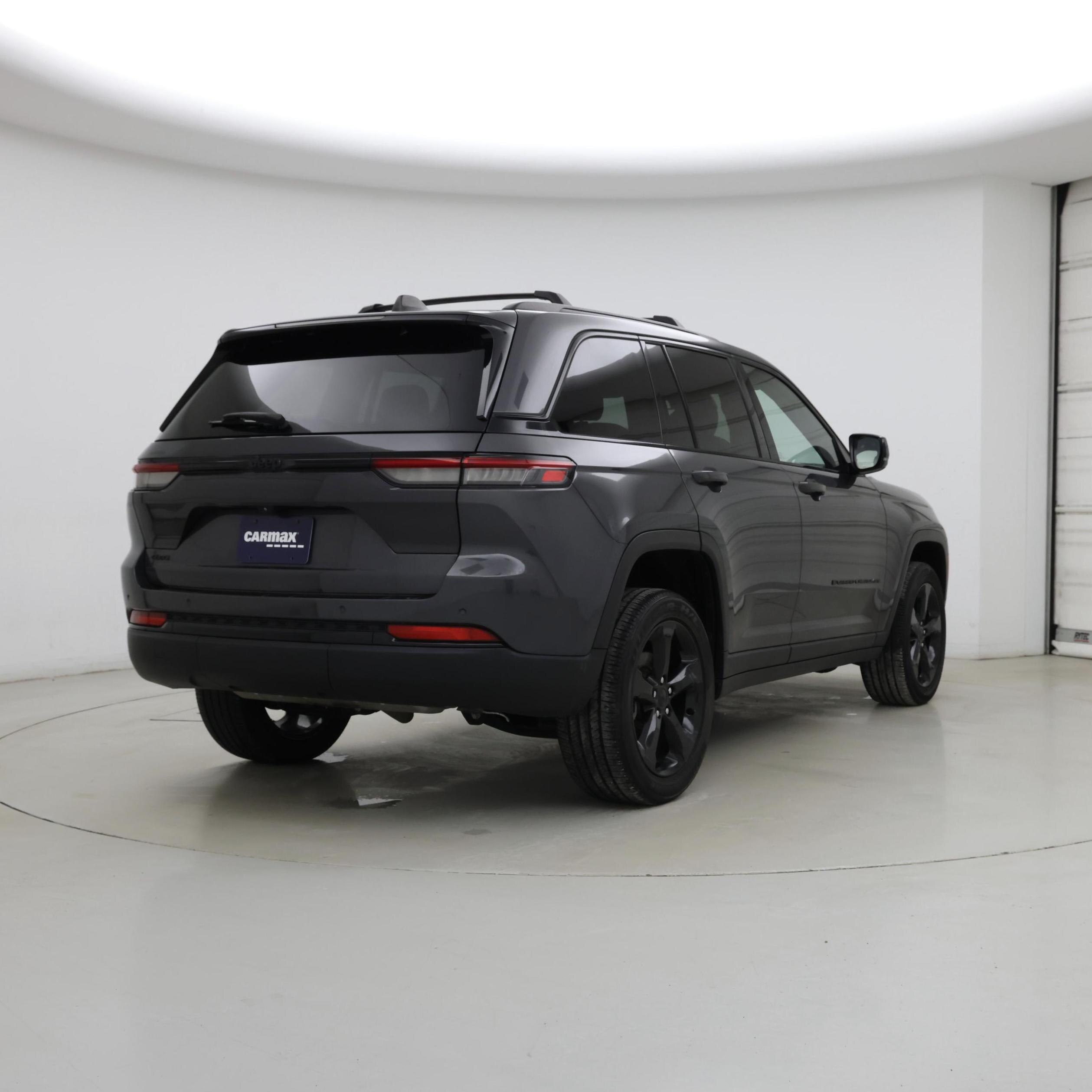 Thumbnail: 2022 Jeep Grand Cherokee - 8