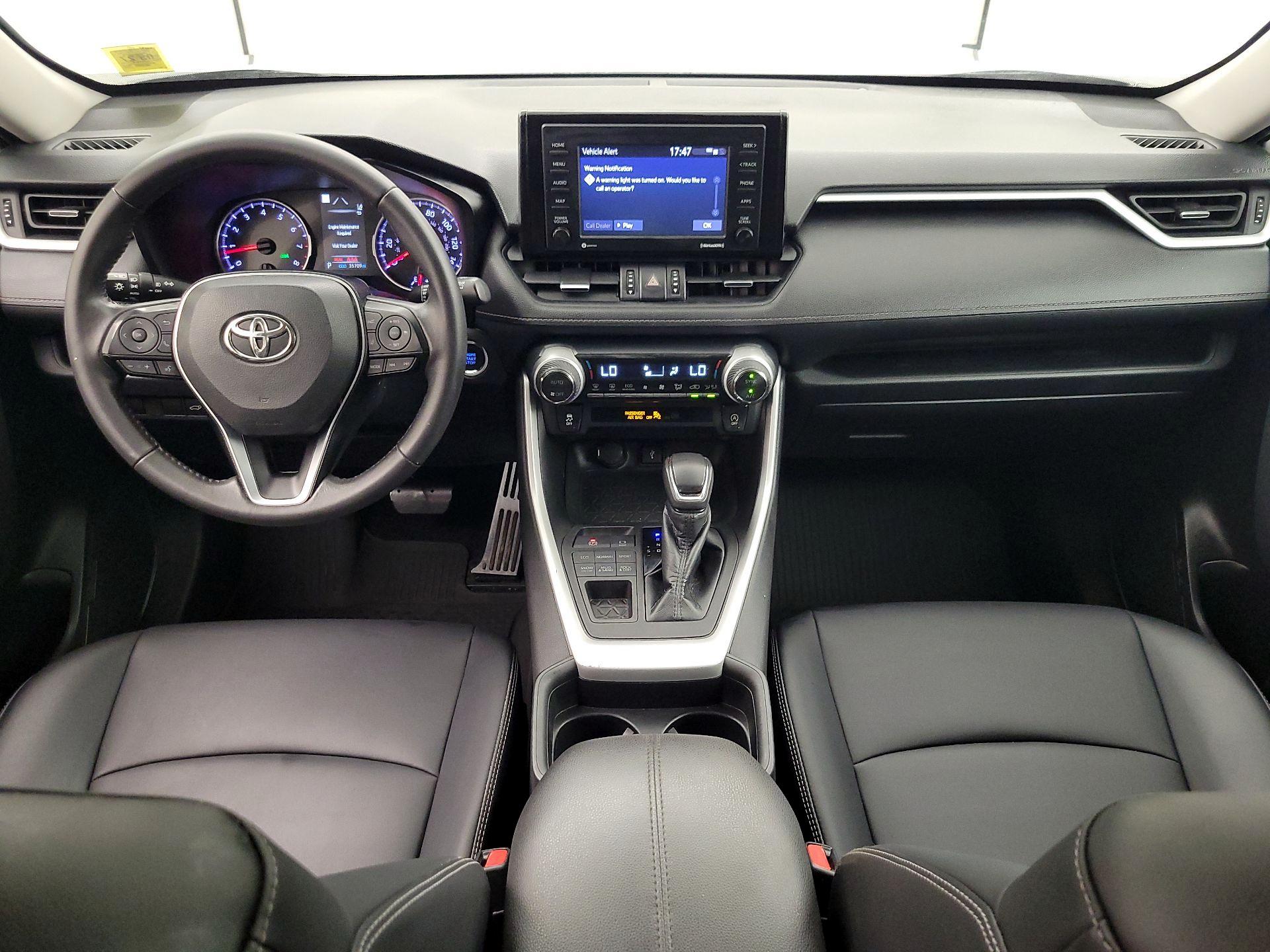 Thumbnail: 2020 Toyota RAV4 - 9