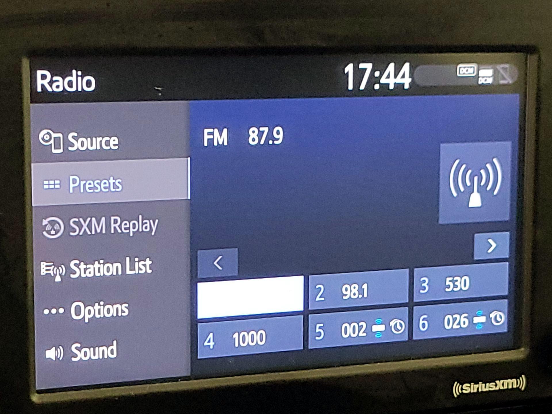 Thumbnail: 2020 Toyota RAV4 - 15