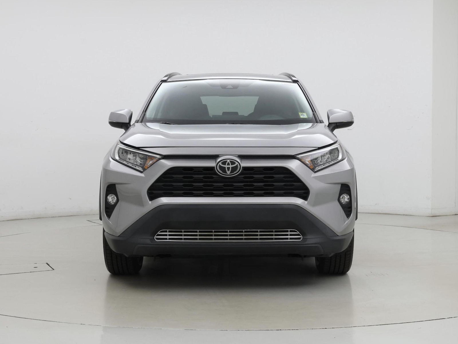 2020 Toyota RAV4 XLE Premium - Photo 6