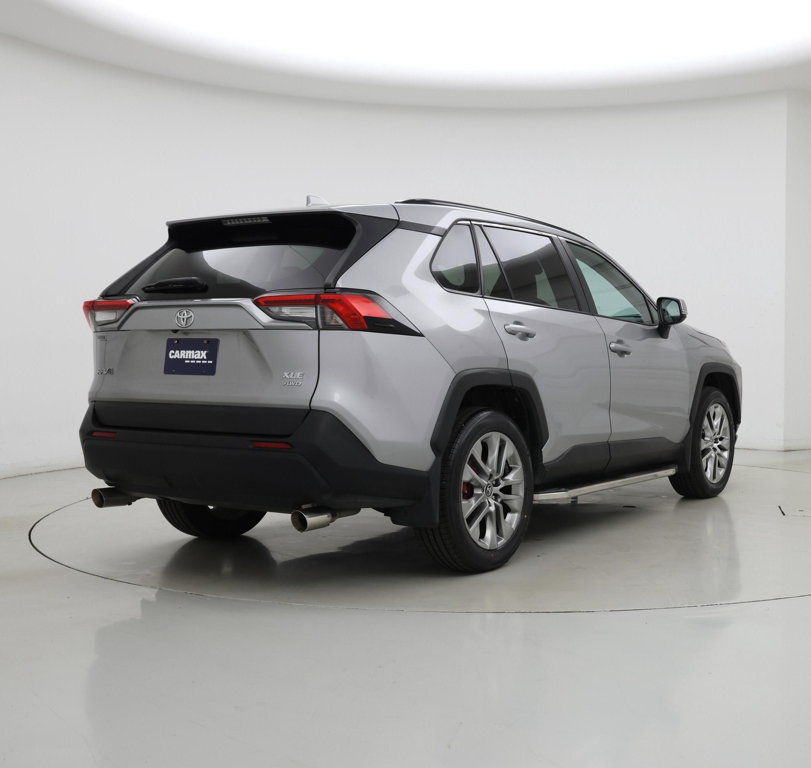 Thumbnail: 2020 Toyota RAV4 - 8