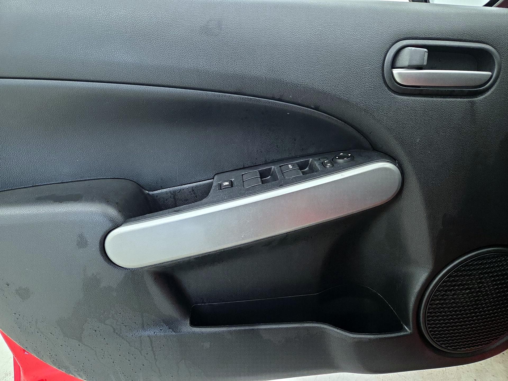 Thumbnail: 2014 Mazda Mazda2 - 12