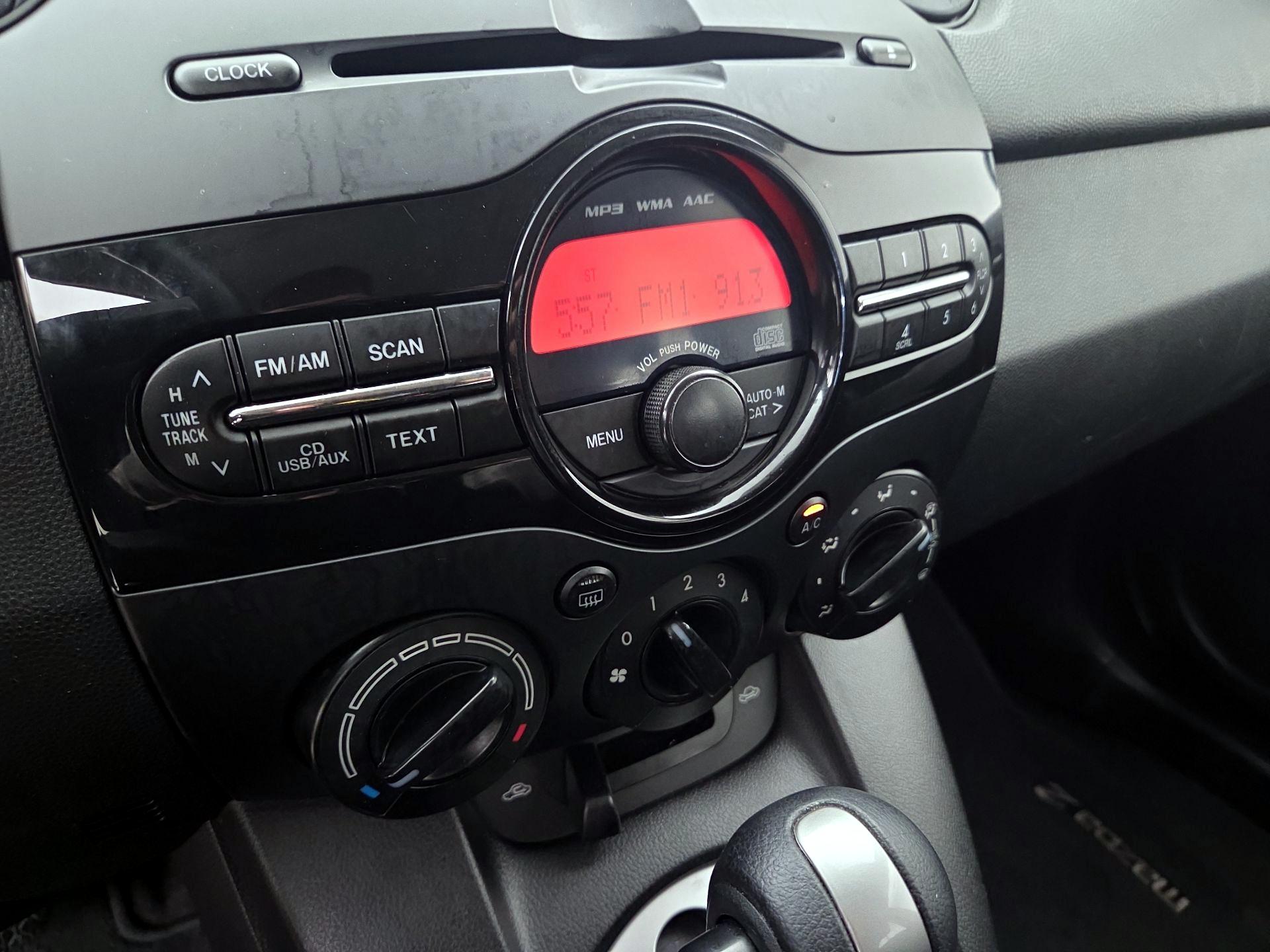 Thumbnail: 2014 Mazda Mazda2 - 14