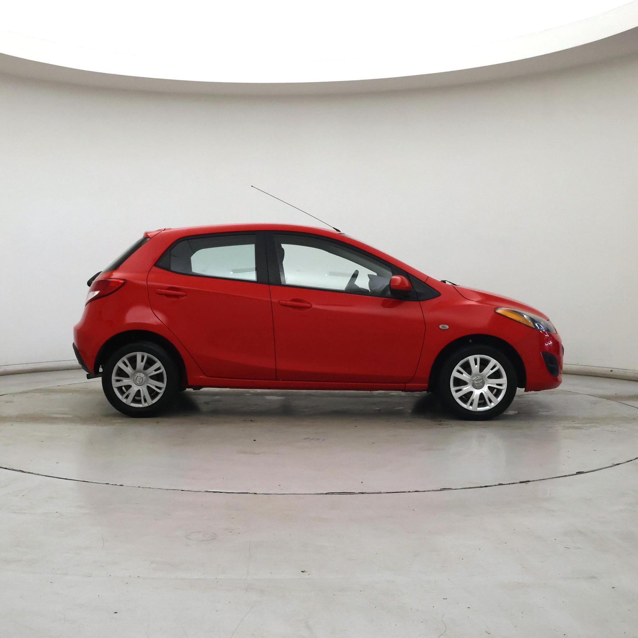 Thumbnail: 2014 Mazda Mazda2 - 7