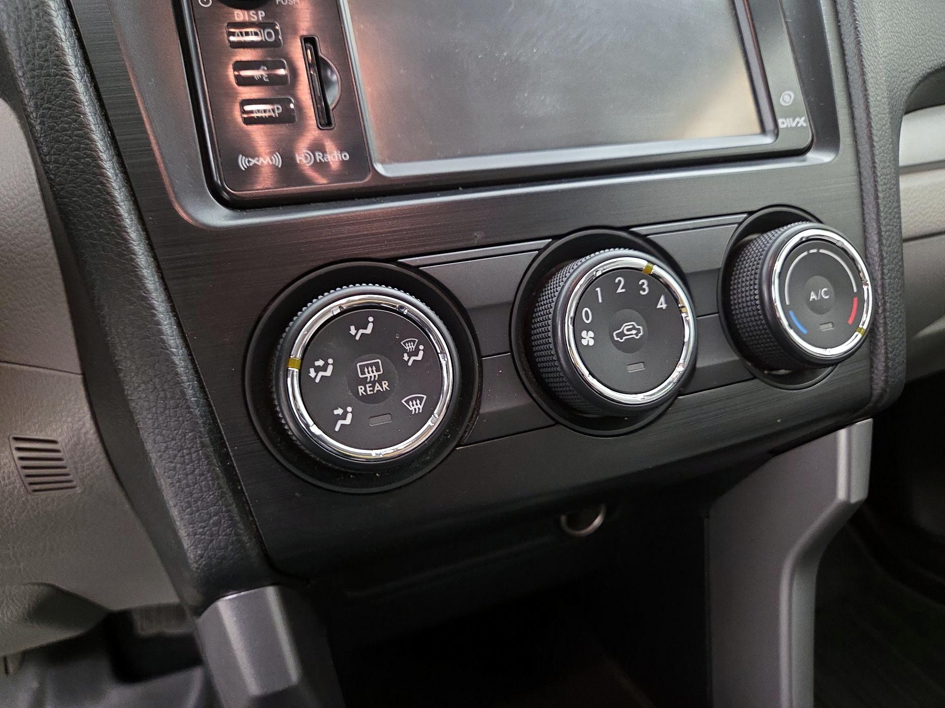 Thumbnail: 2015 Subaru Forester - 15