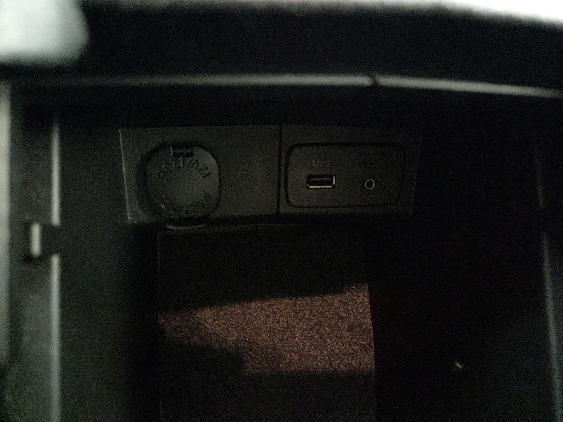 Thumbnail: 2015 Subaru Forester - 17