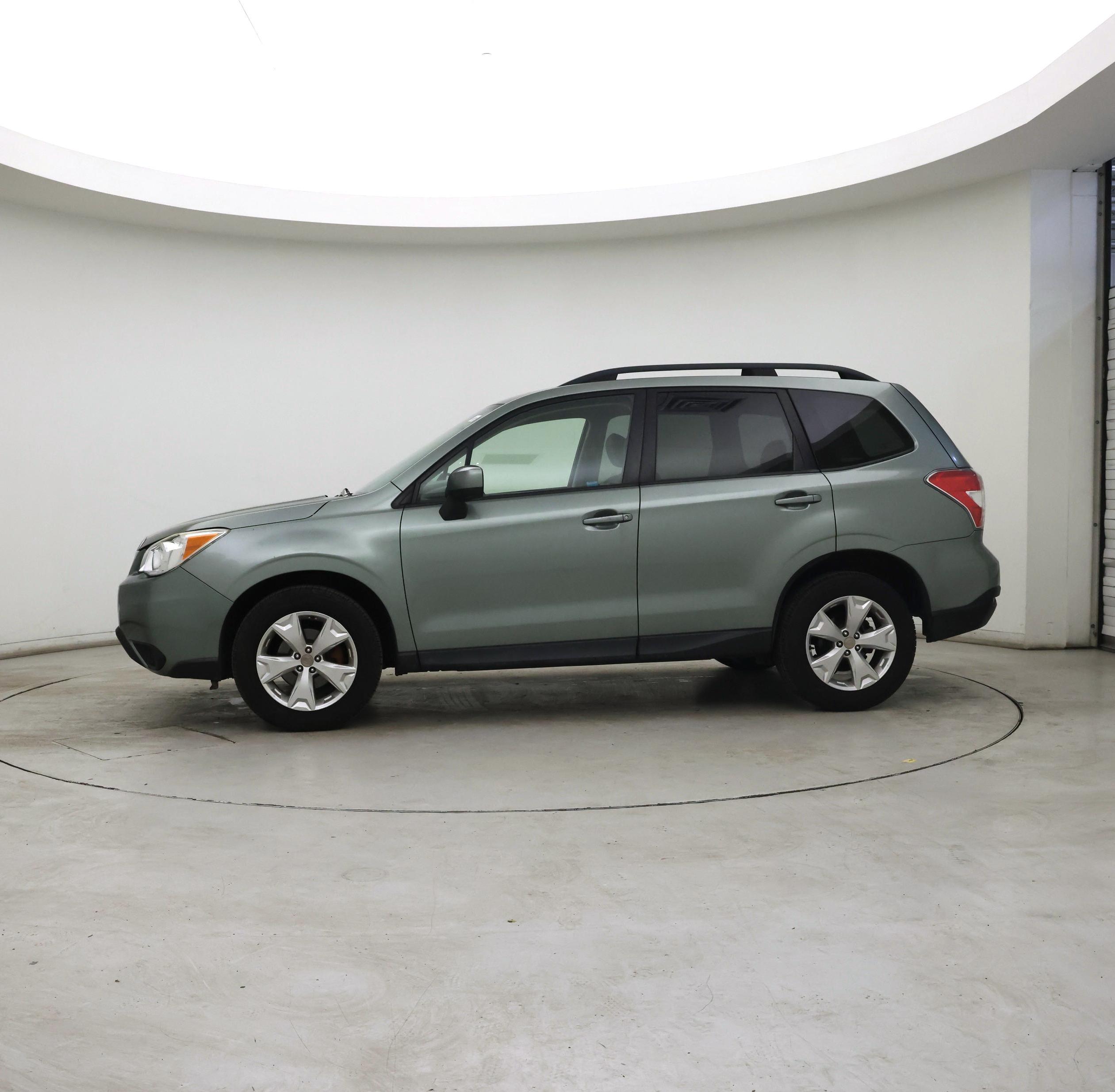 Thumbnail: 2015 Subaru Forester - 3