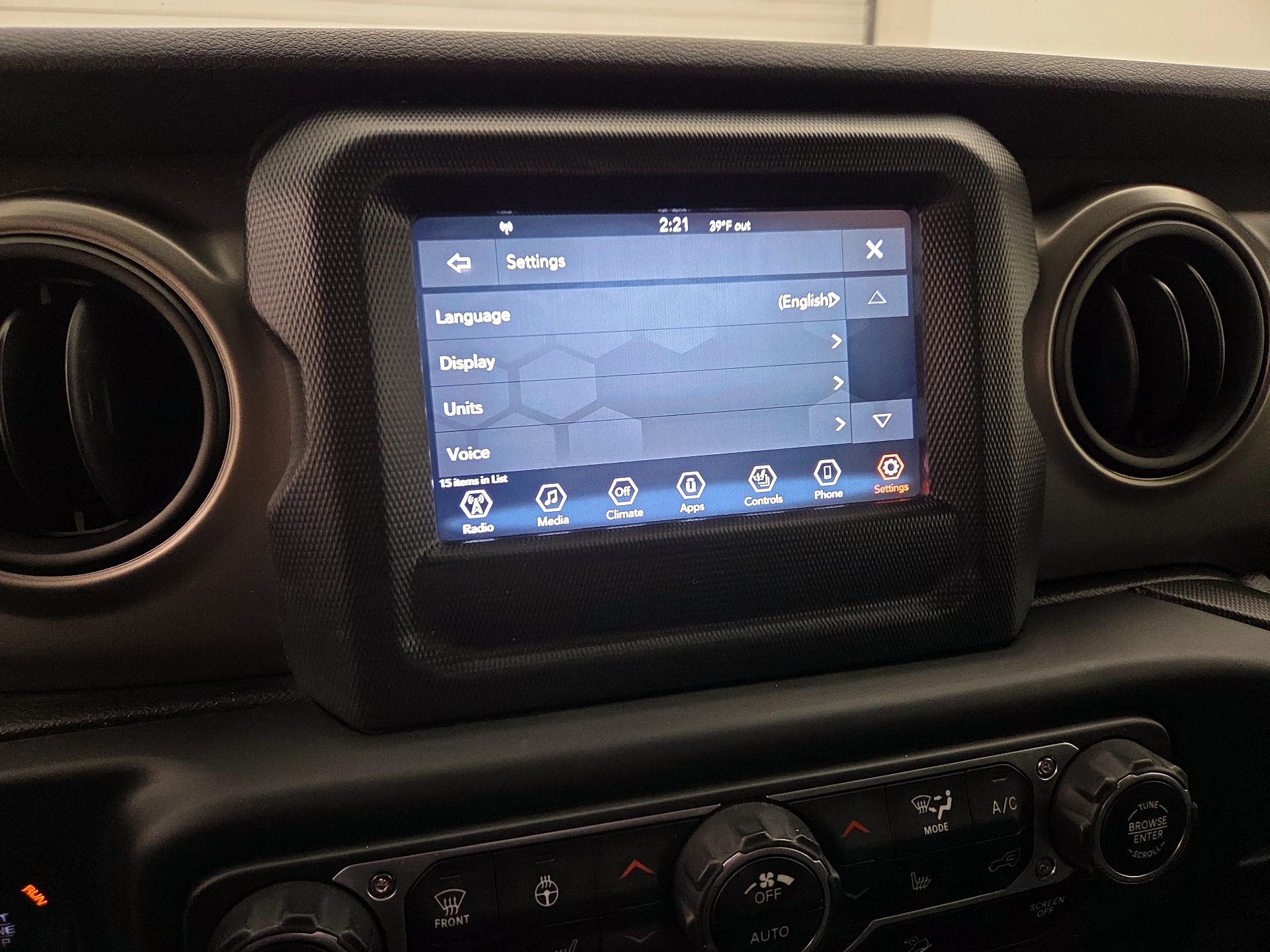 Thumbnail: 2018 Jeep Wrangler - 15