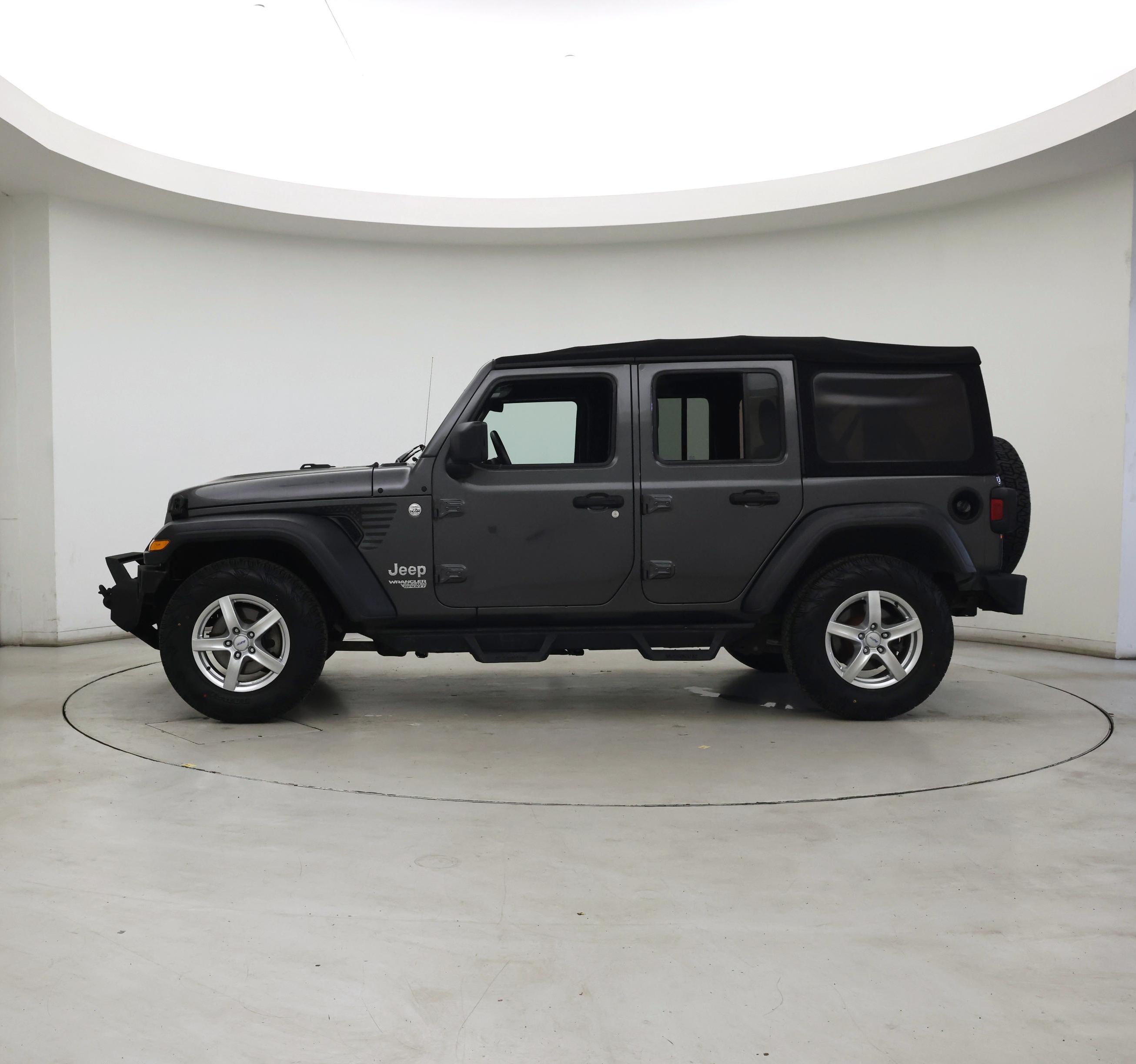 Thumbnail: 2018 Jeep Wrangler - 3