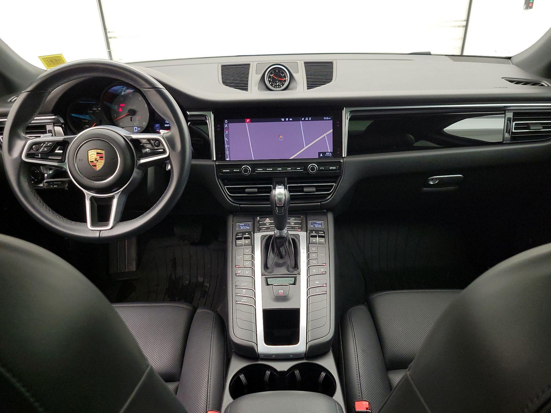 Thumbnail: 2020 Porsche Macan - 9