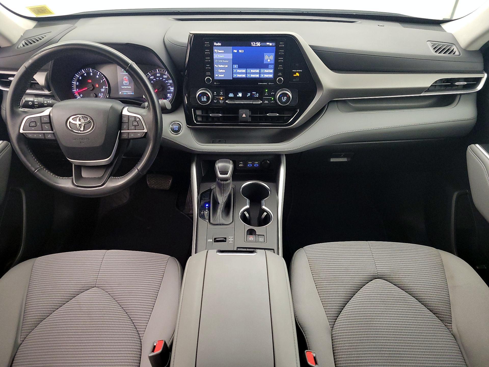 Thumbnail: 2022 Toyota Highlander - 9