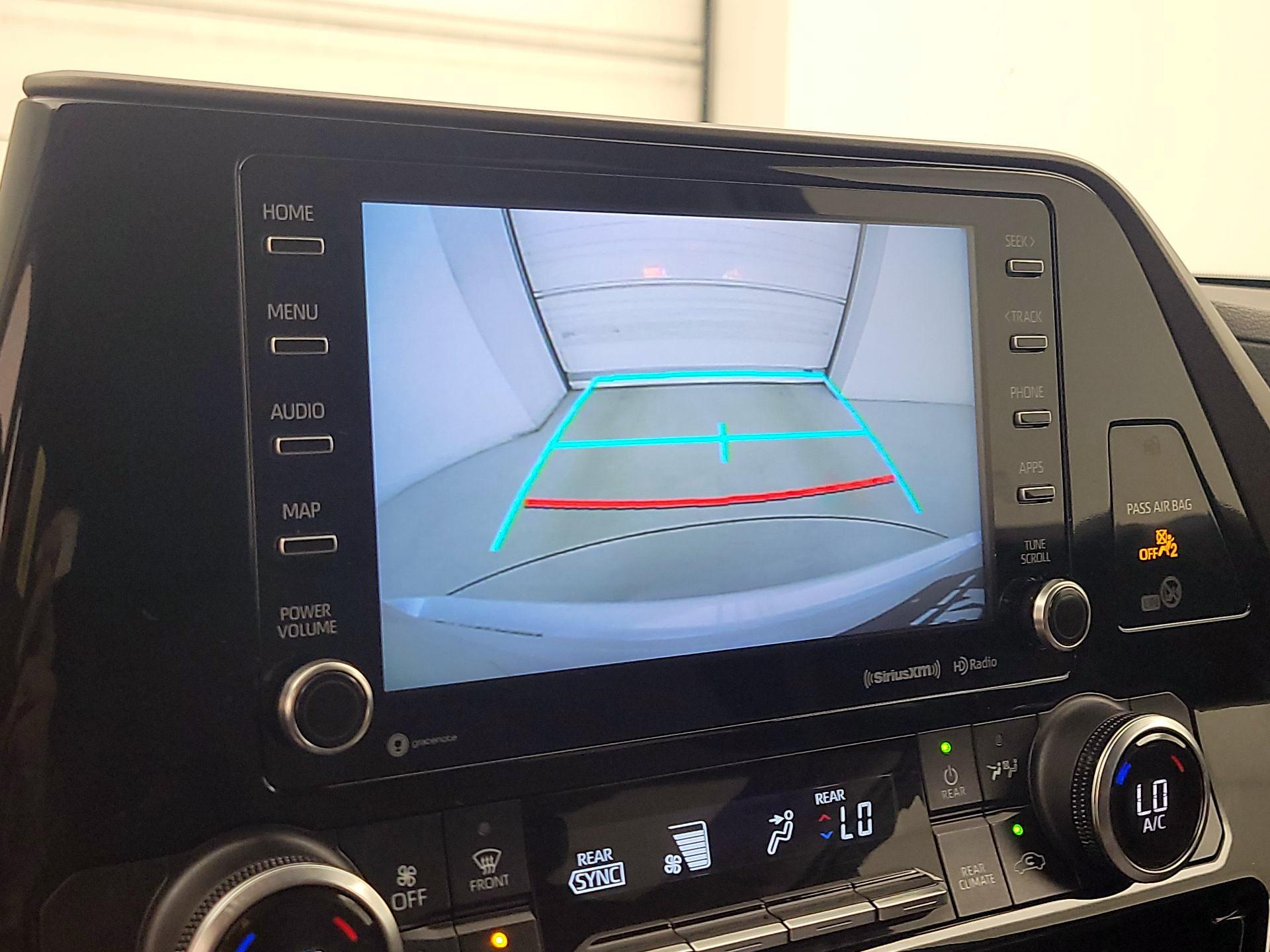 Thumbnail: 2022 Toyota Highlander - 14