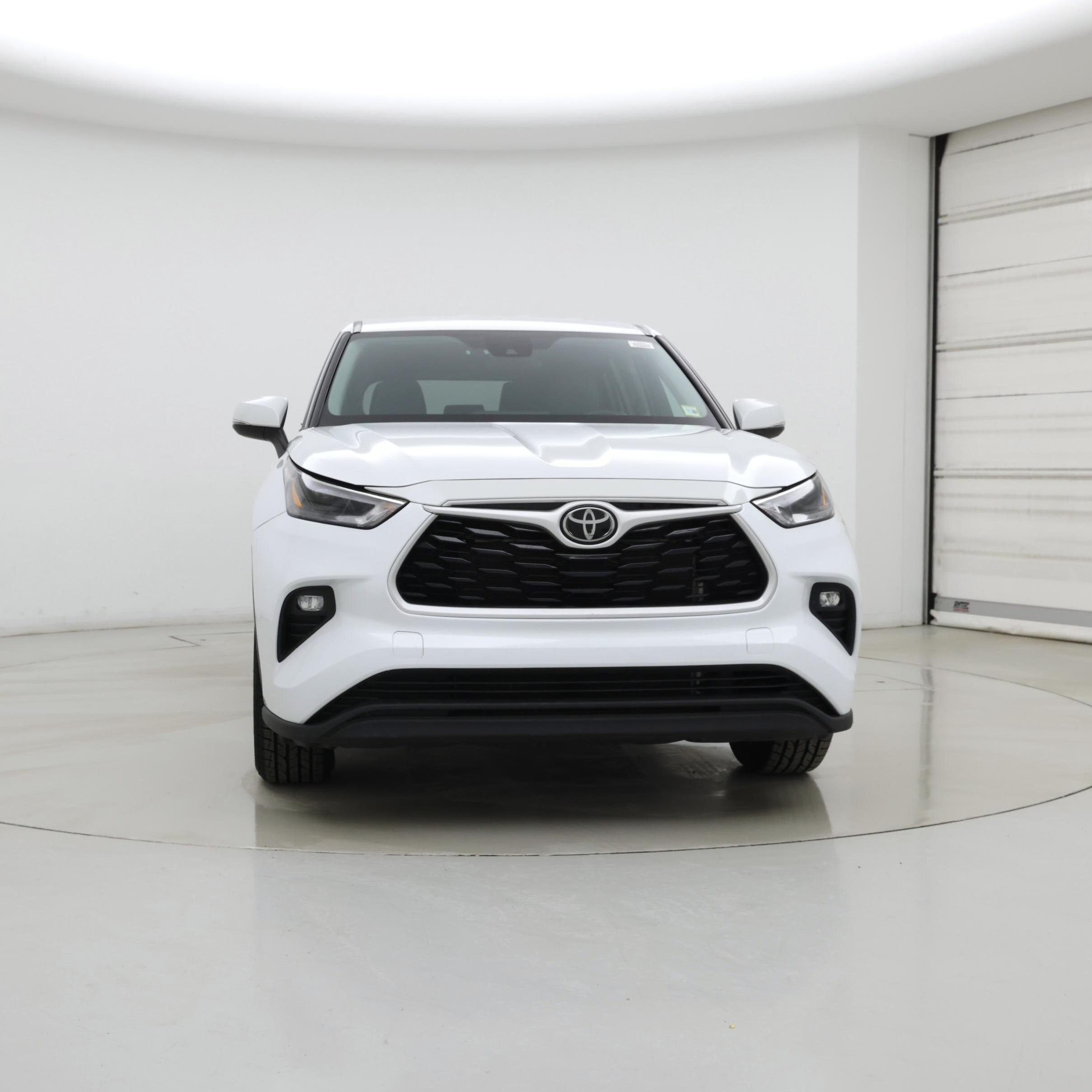 Thumbnail: 2022 Toyota Highlander - 5