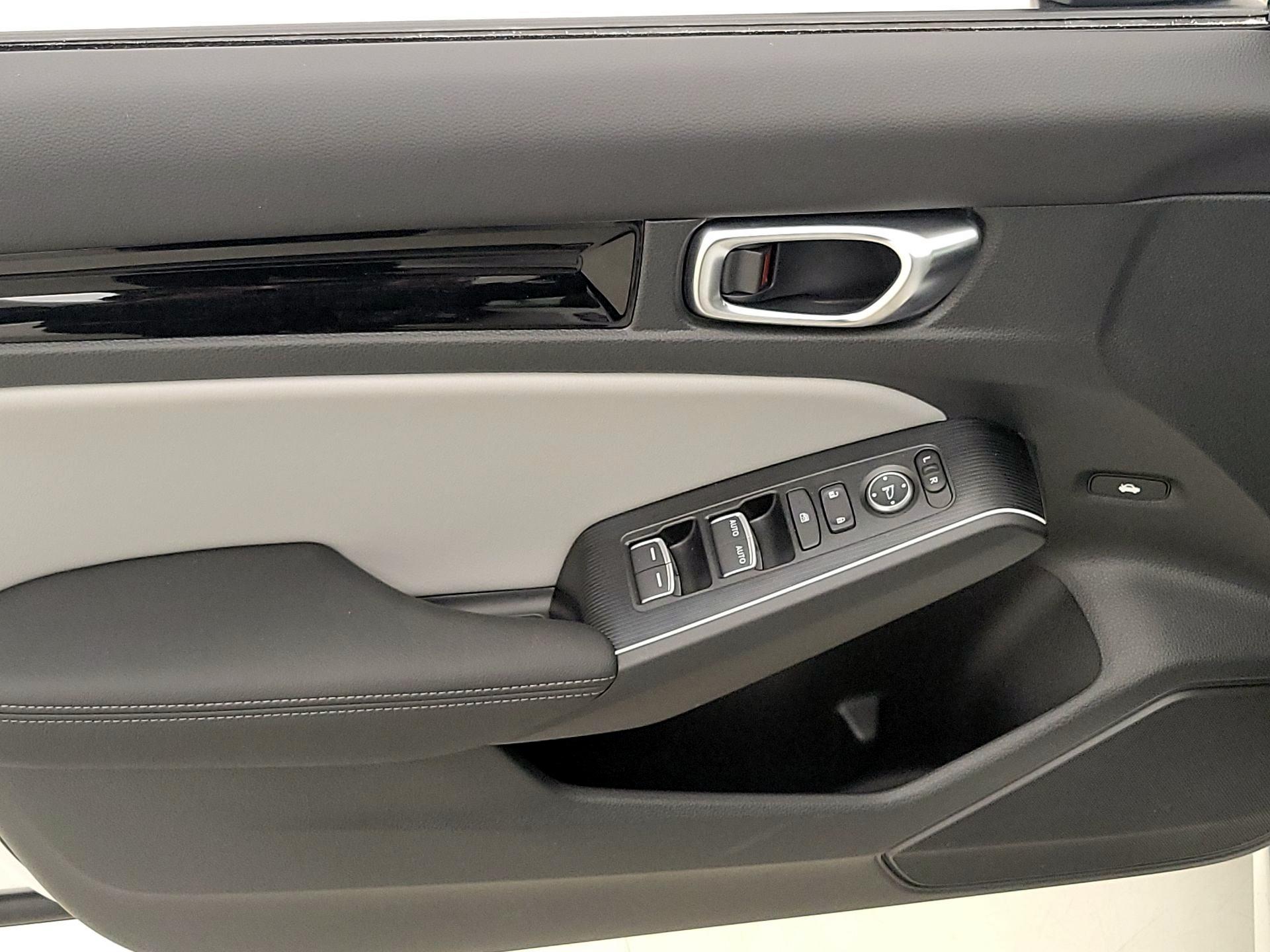 Thumbnail: 2026 Honda Civic - 12