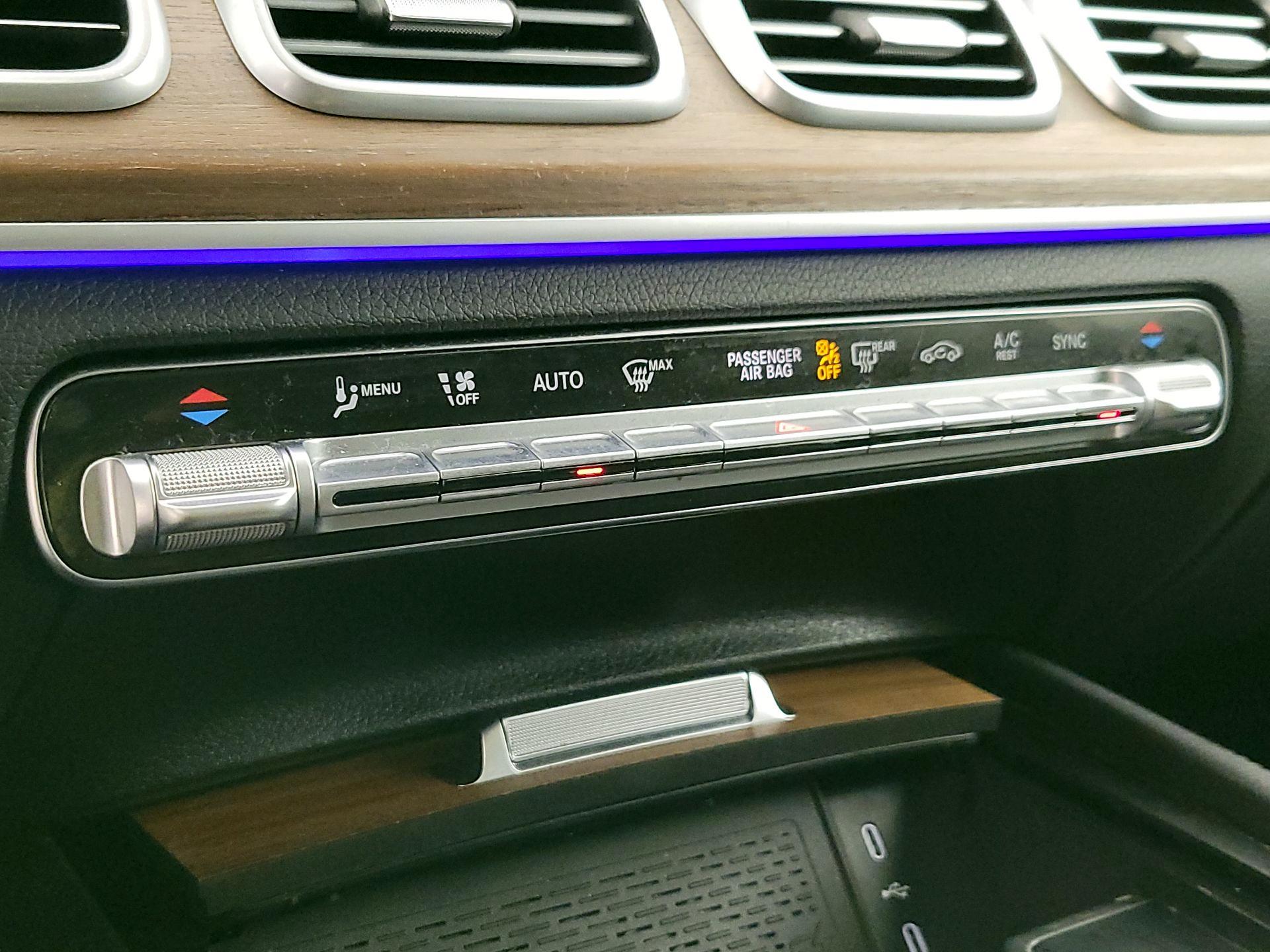 Thumbnail: 2025 Mercedes-Benz GLE - 17