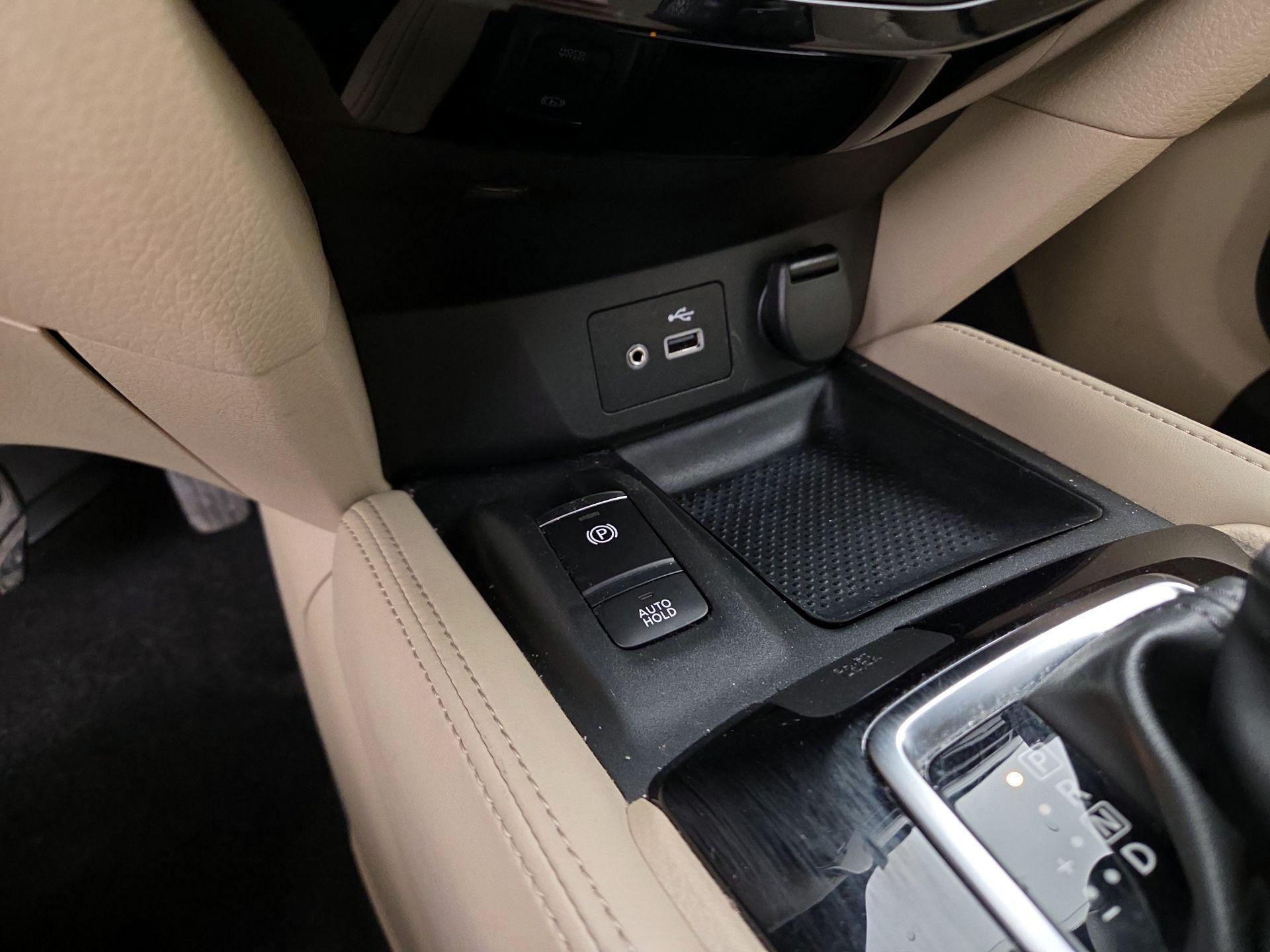 Thumbnail: 2019 Nissan Rogue - 18