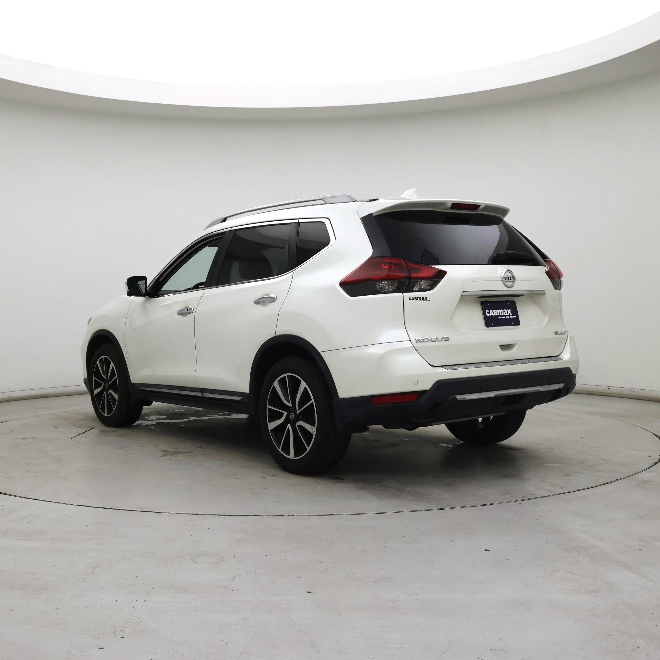Thumbnail: 2019 Nissan Rogue - 2