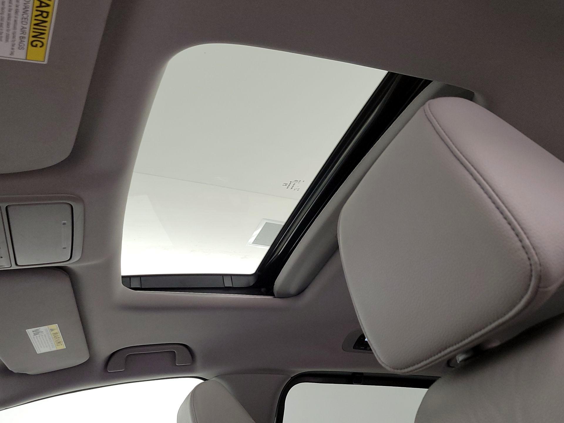 Thumbnail: 2021 Honda Odyssey - 19