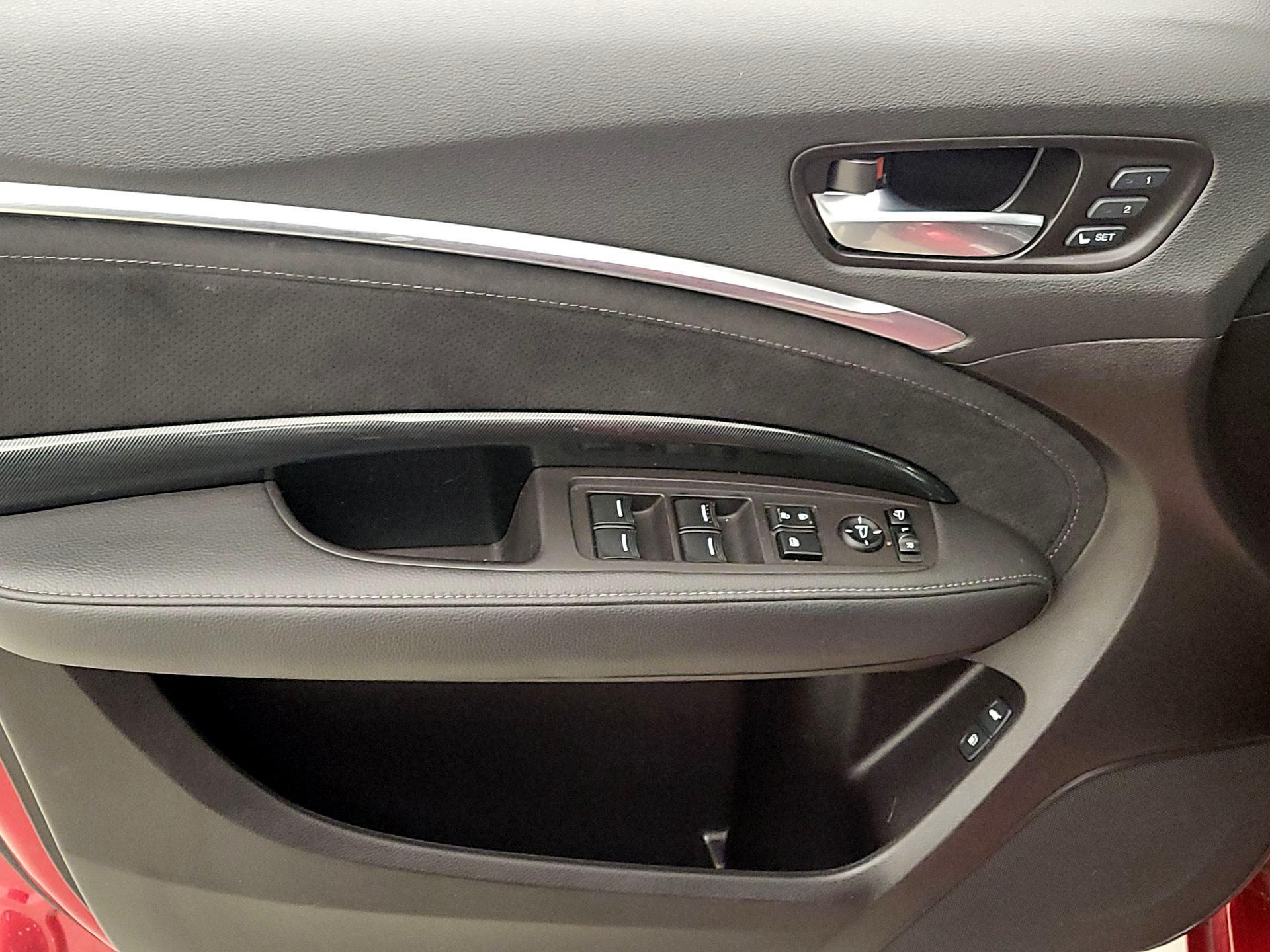 Thumbnail: 2020 Acura MDX - 12