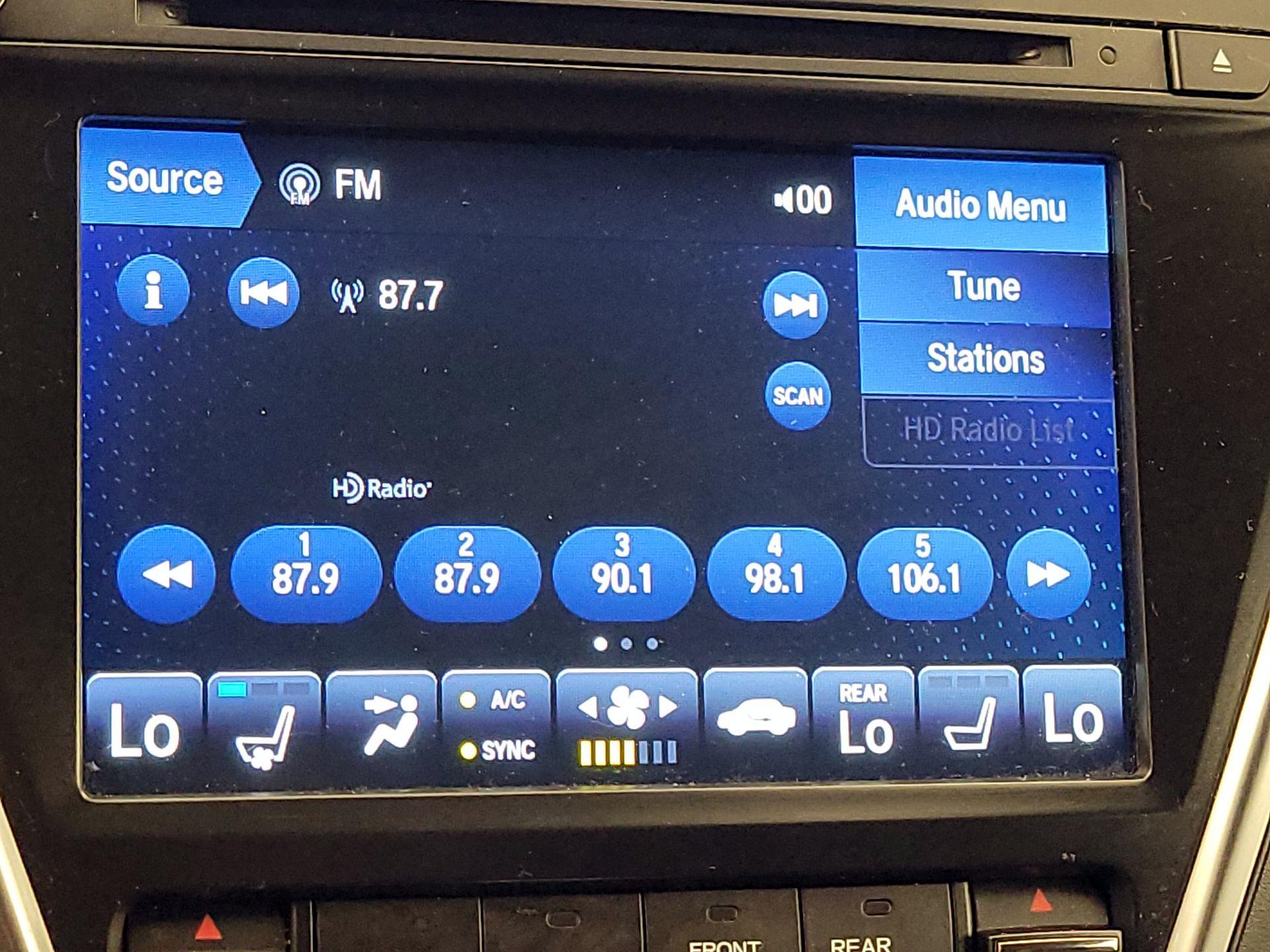 Thumbnail: 2020 Acura MDX - 16