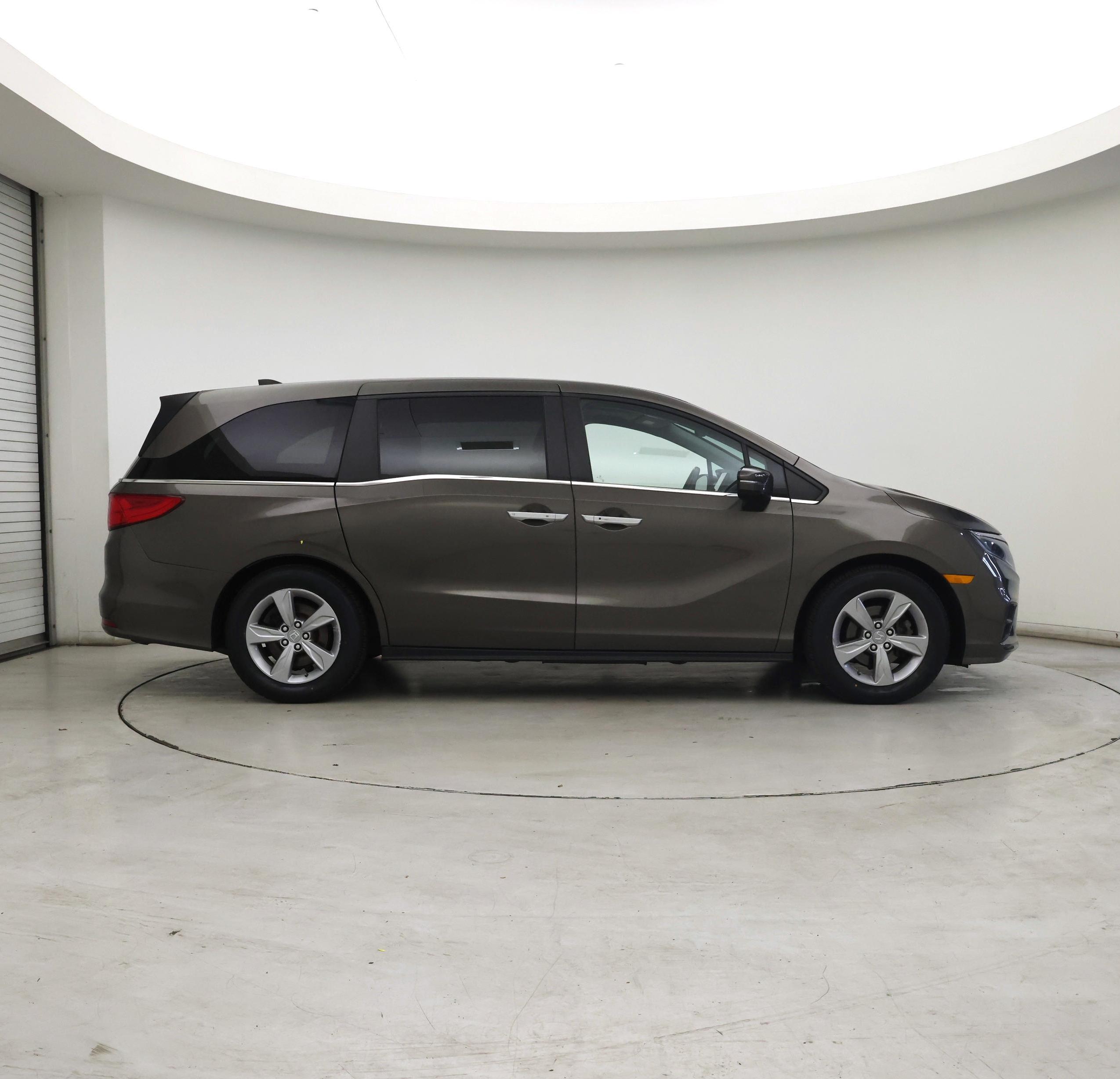 Thumbnail: 2020 Honda Odyssey - 7