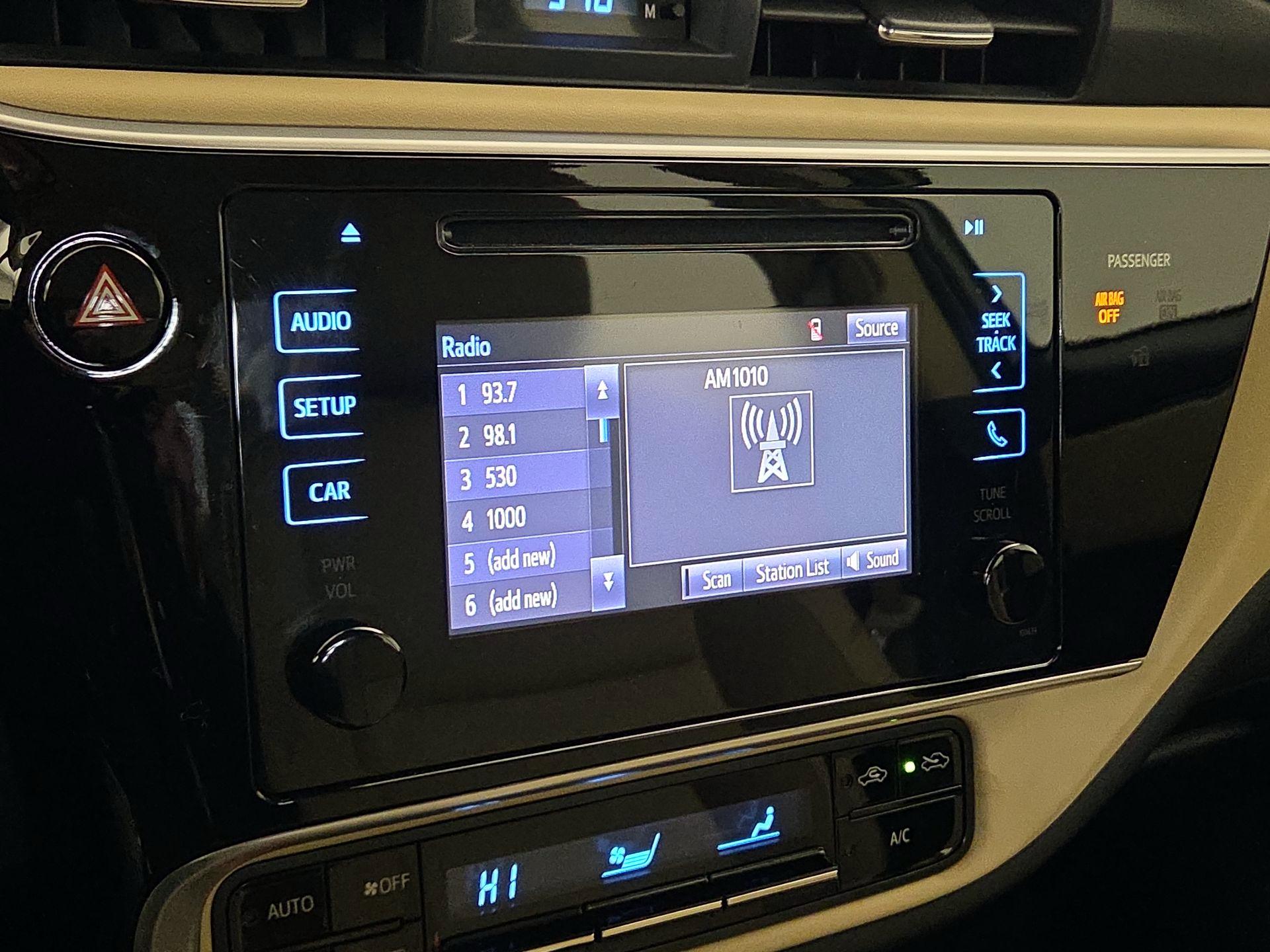 Thumbnail: 2017 Toyota Corolla - 15