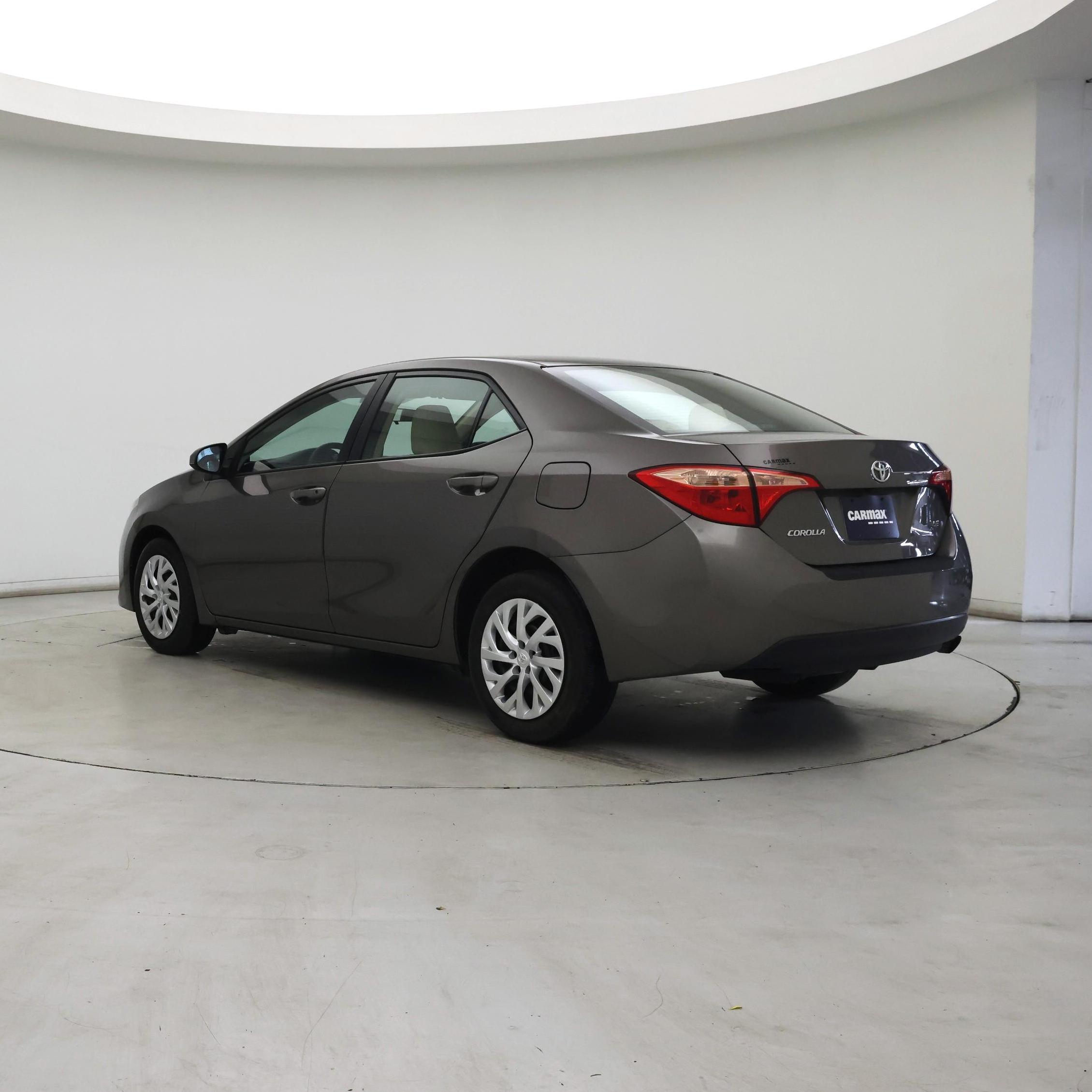 Thumbnail: 2017 Toyota Corolla - 2