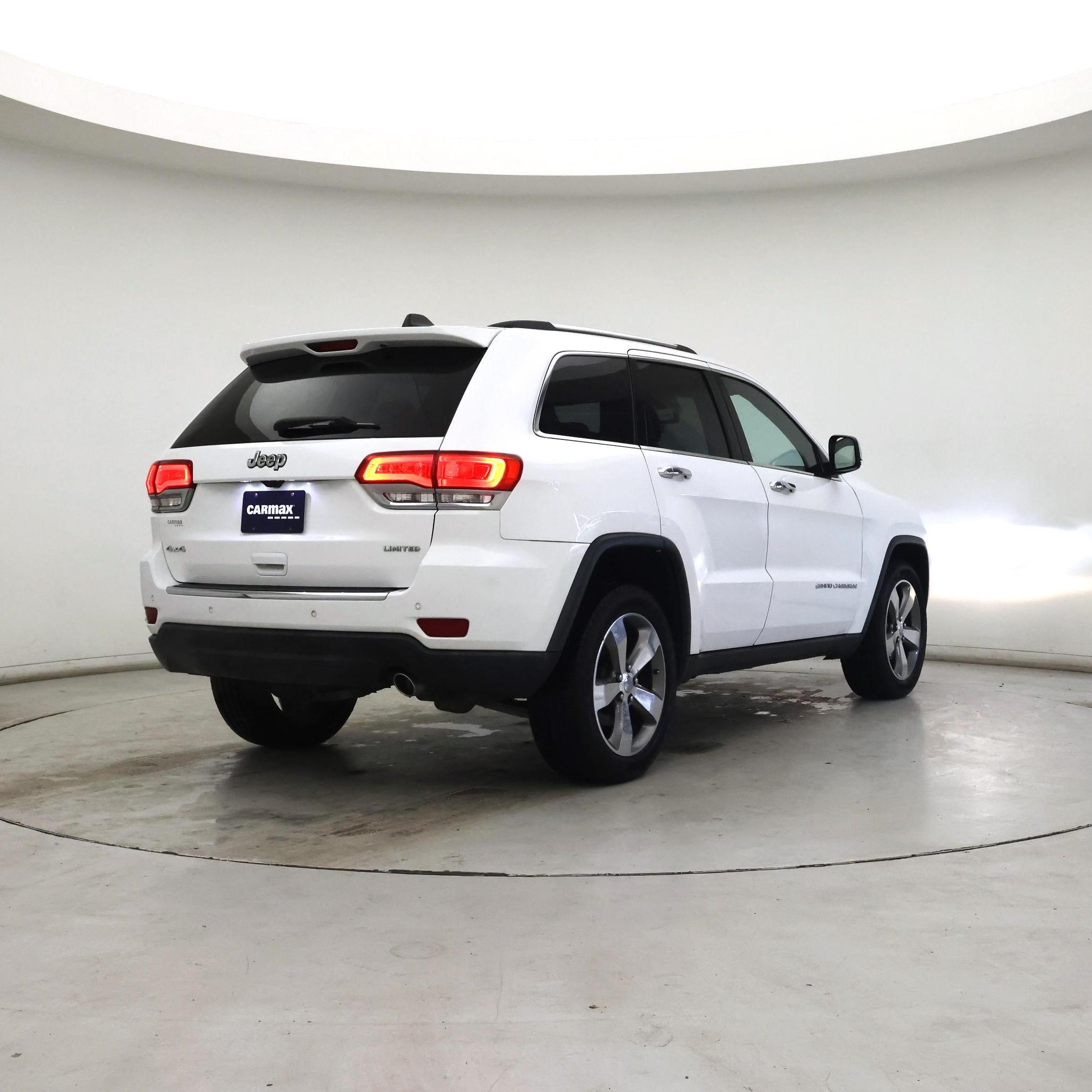 Thumbnail: 2015 Jeep Grand Cherokee - 8