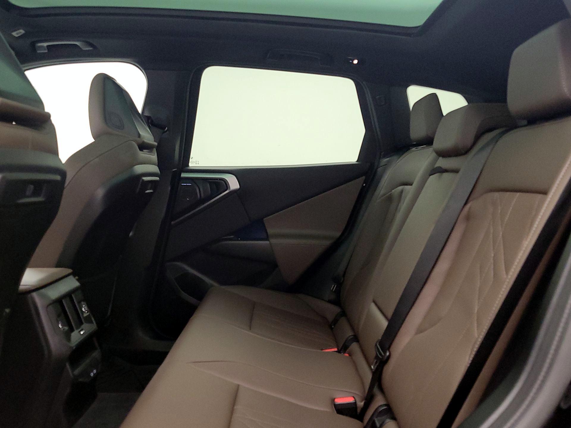 Thumbnail: 2025 BMW X3 - 19