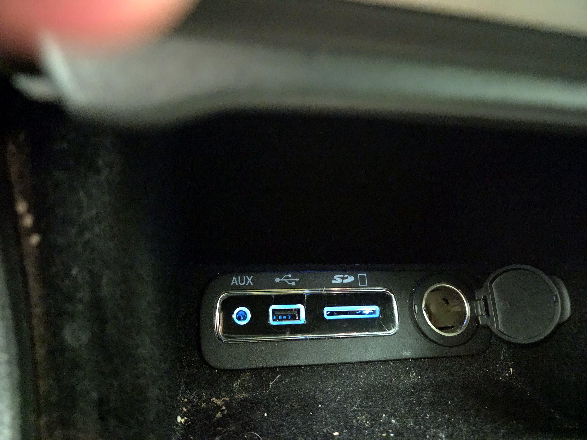 Thumbnail: 2014 Jeep Grand Cherokee - 17