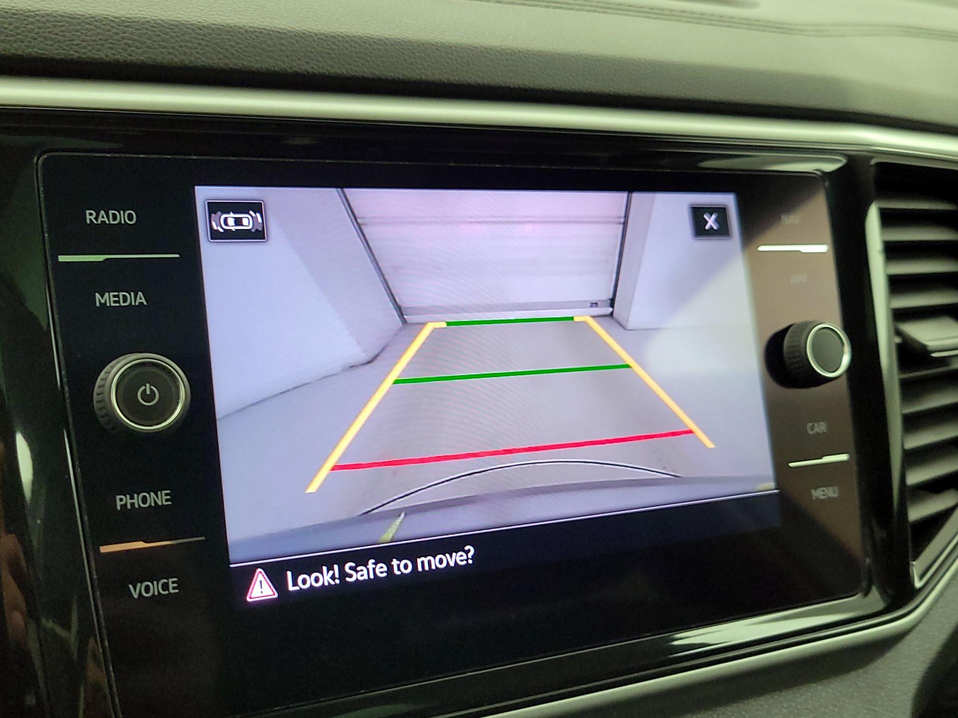 Thumbnail: 2021 Volkswagen Atlas - 15