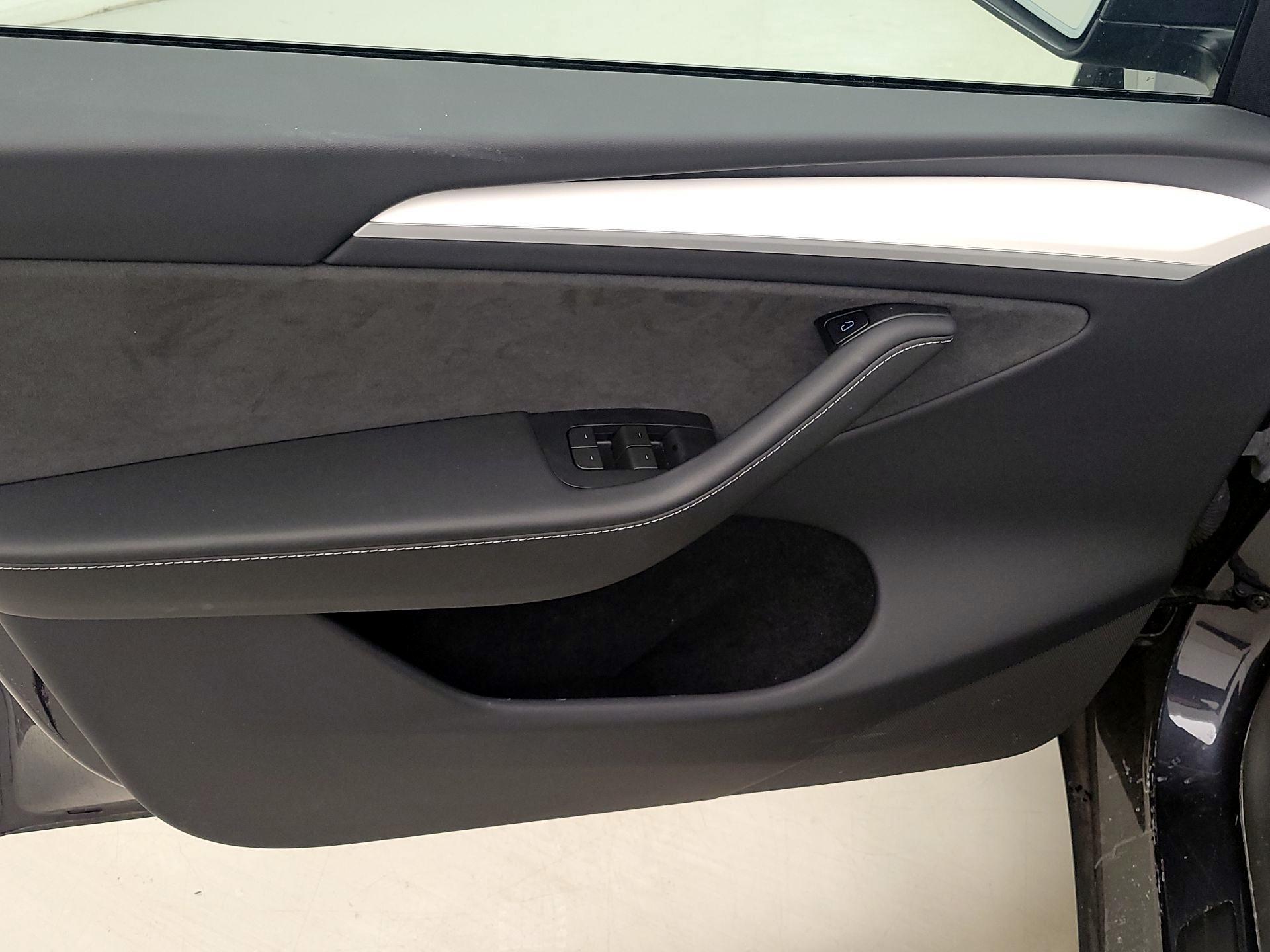 Thumbnail: 2024 Tesla Model Y - 12