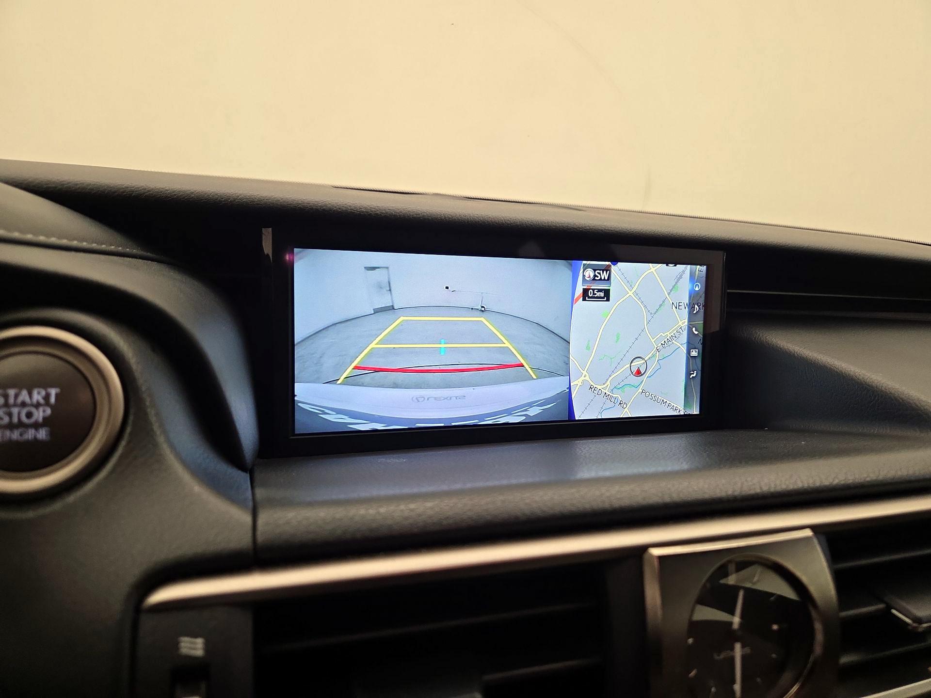 Thumbnail: 2019 Lexus IS - 15