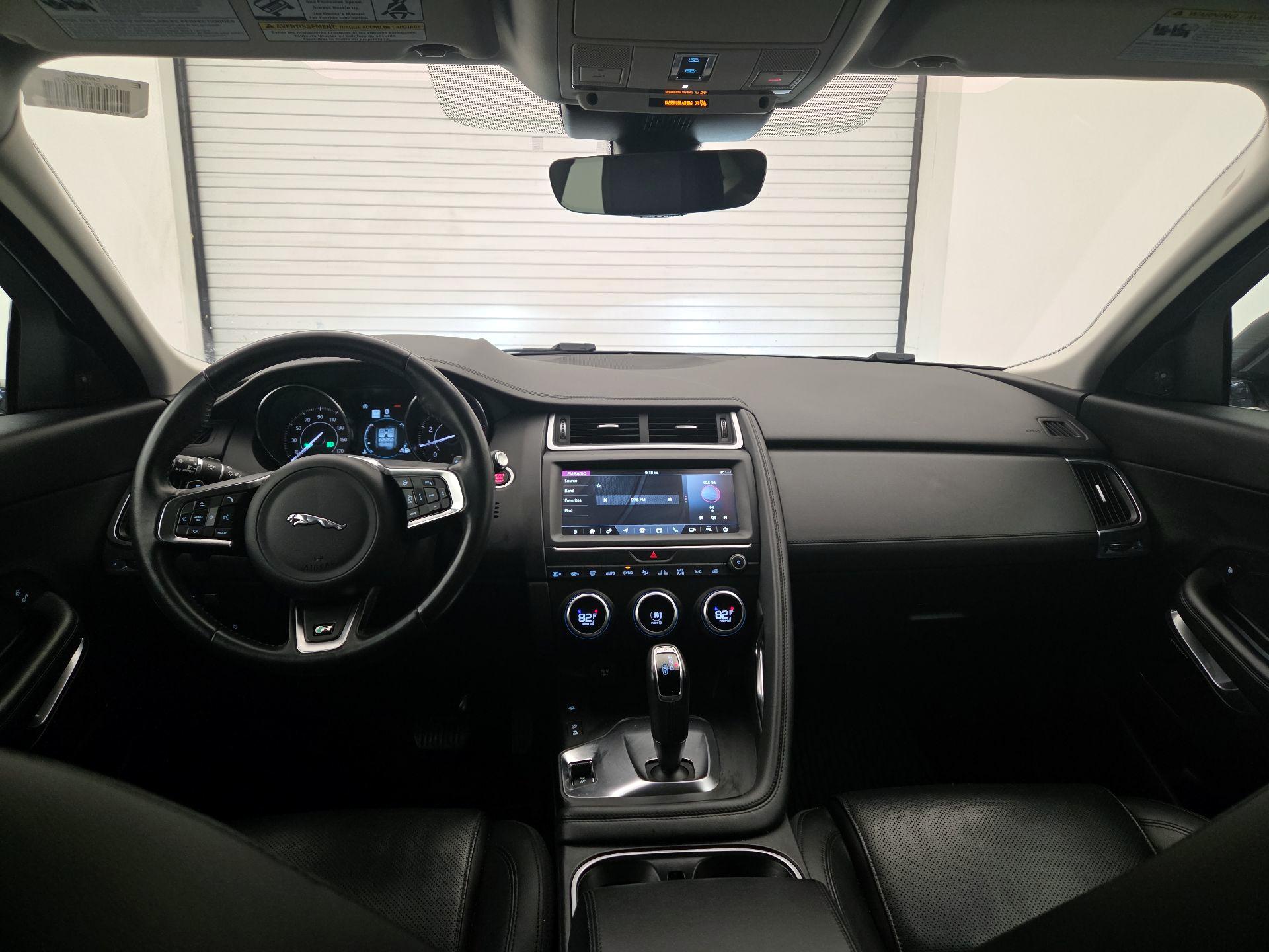 Thumbnail: 2019 Jaguar E-Pace - 9