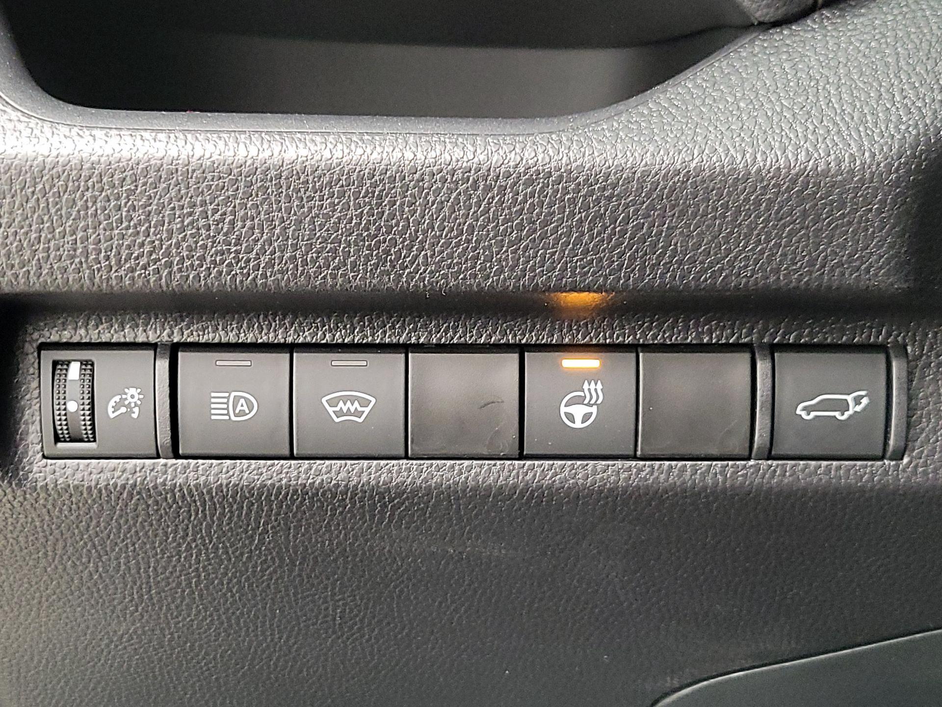 Thumbnail: 2025 Toyota RAV4 - 13