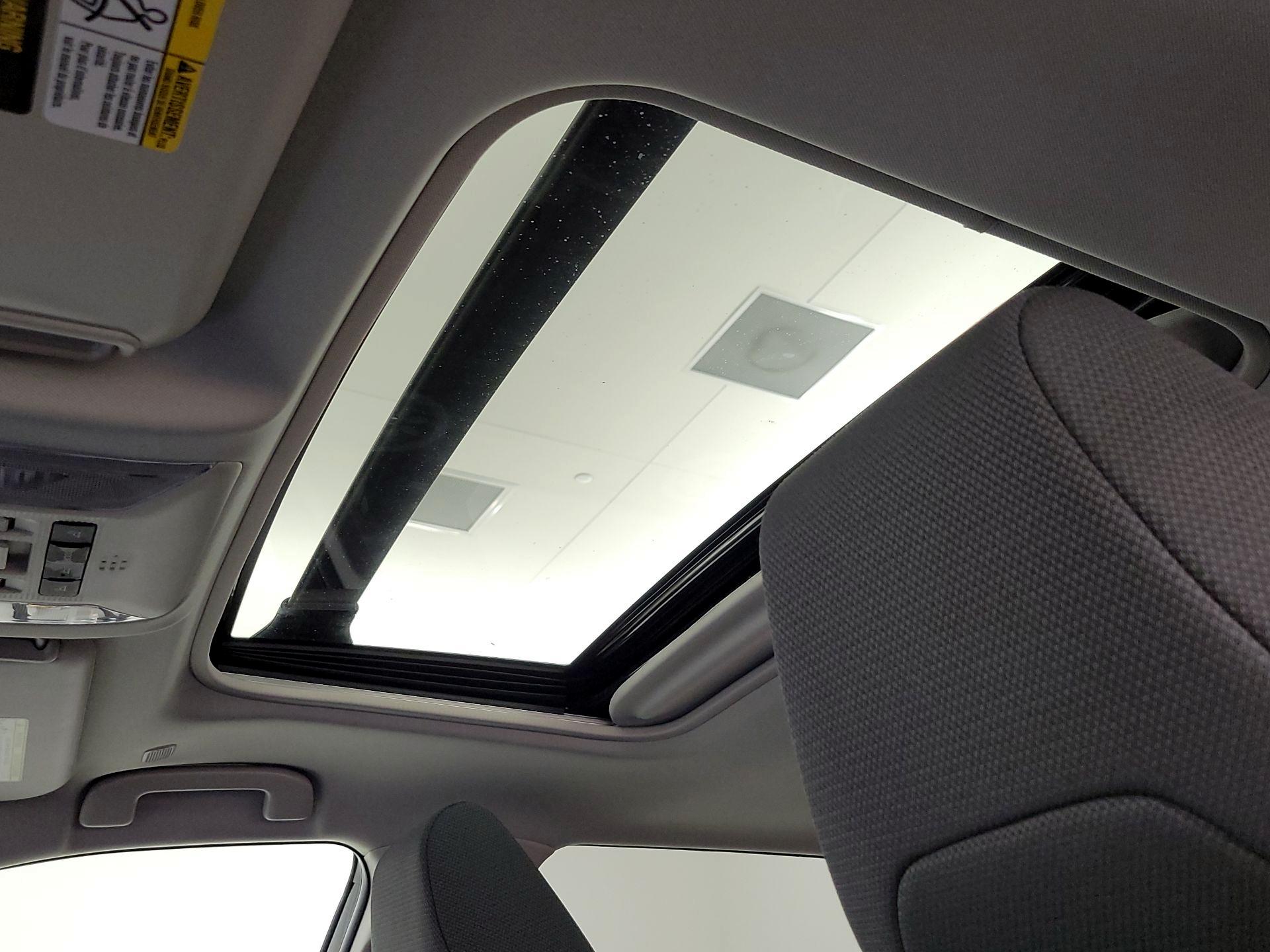 Thumbnail: 2025 Toyota RAV4 - 19