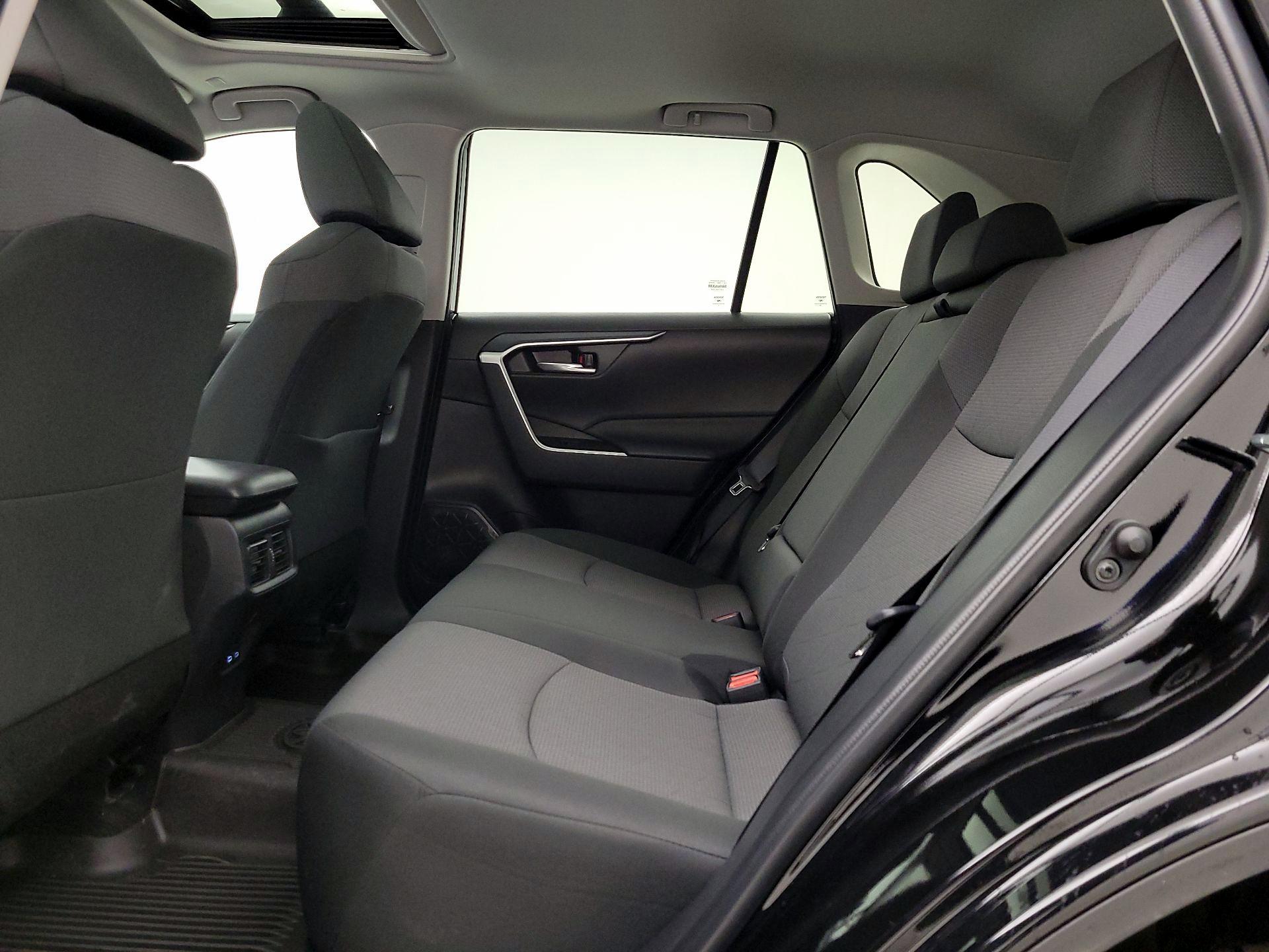 Thumbnail: 2025 Toyota RAV4 - 20