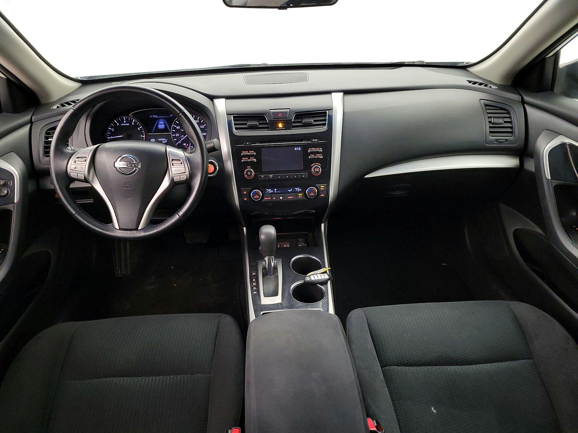 Thumbnail: 2014 Nissan Altima - 9